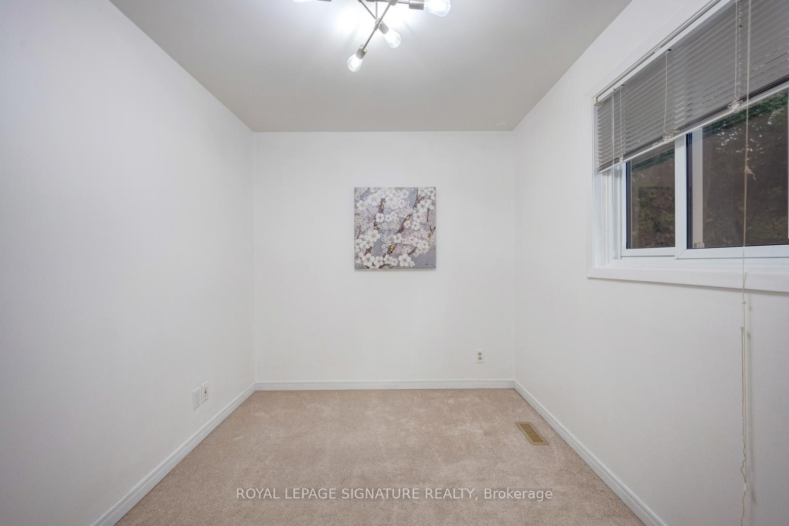 77 Mccraney Street W Property Photo 14
