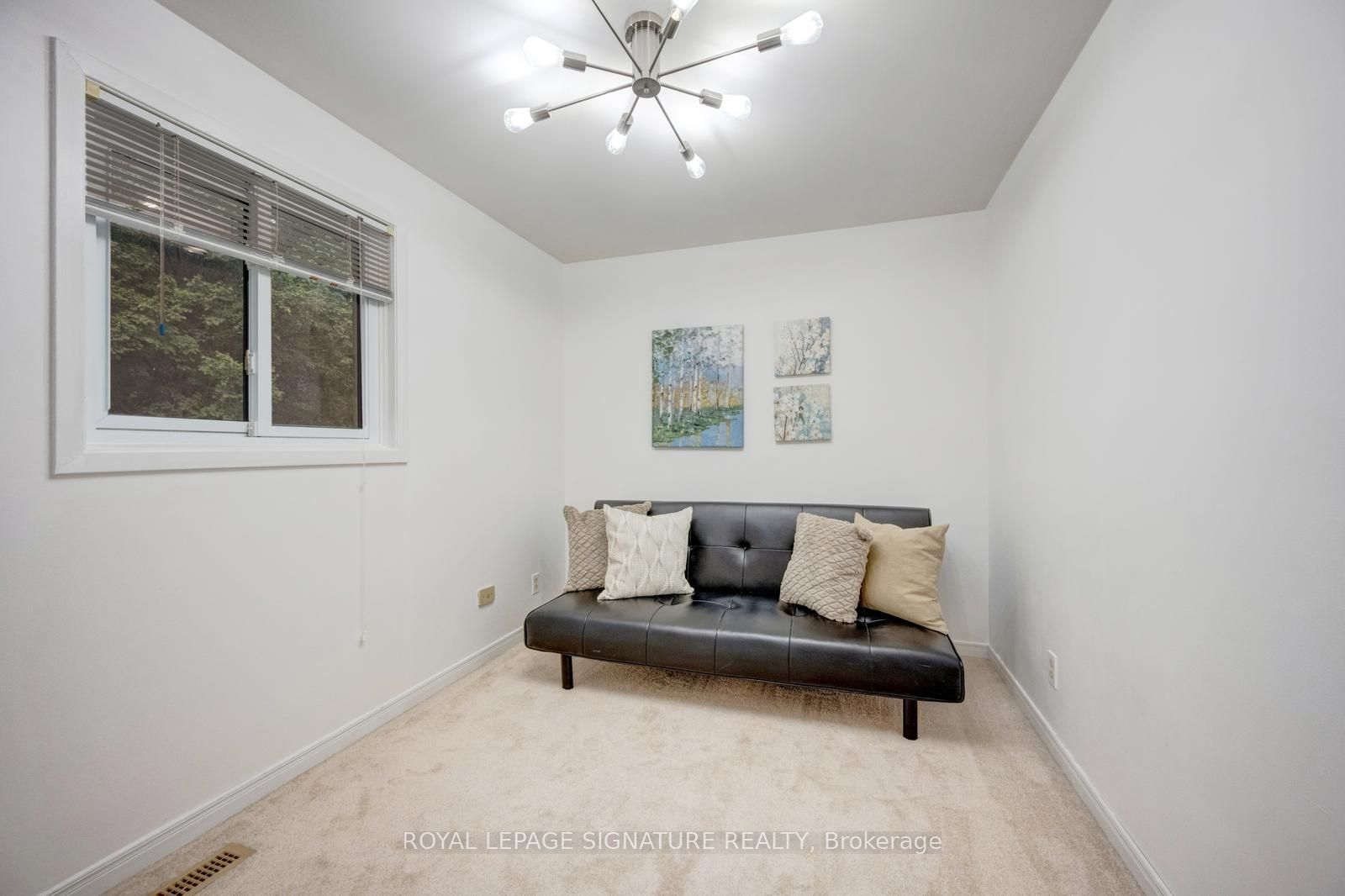 77 Mccraney Street W Property Photo 16