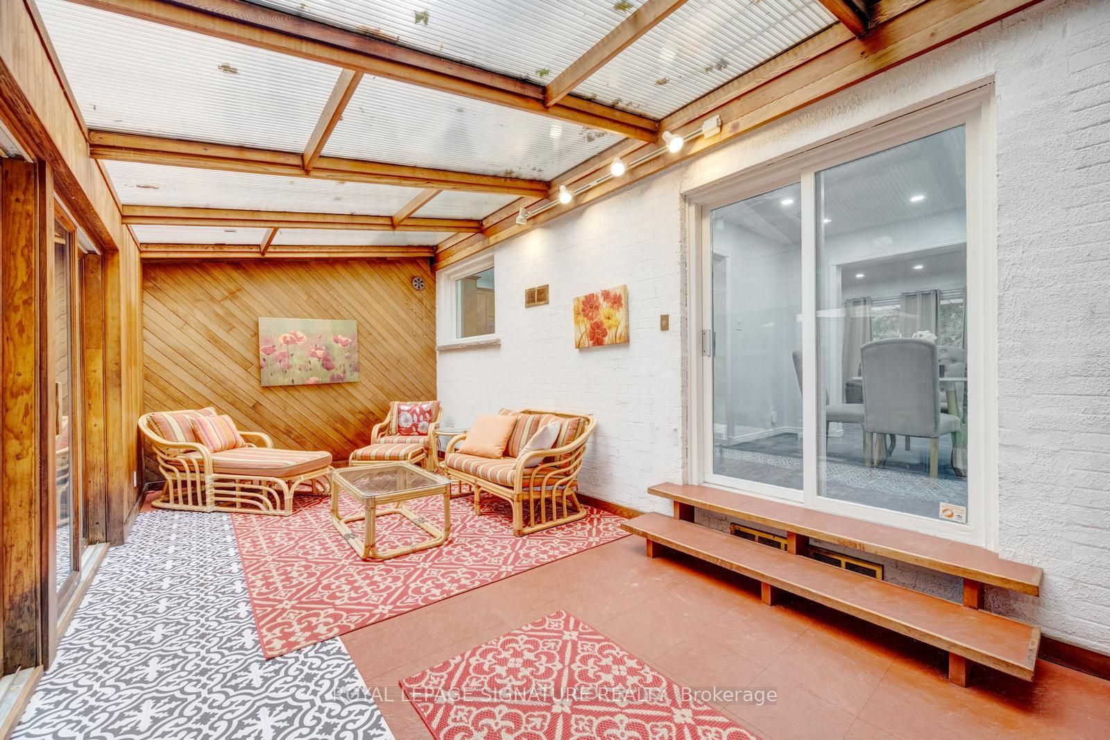 77 Mccraney Street W Property Photo 20
