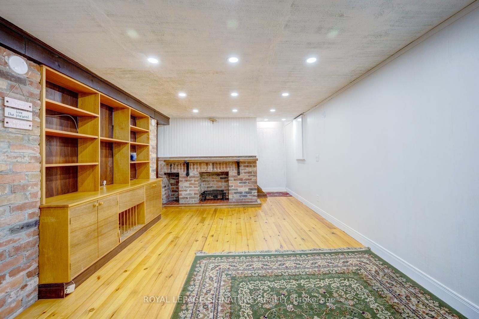77 Mccraney Street W Property Photo 29