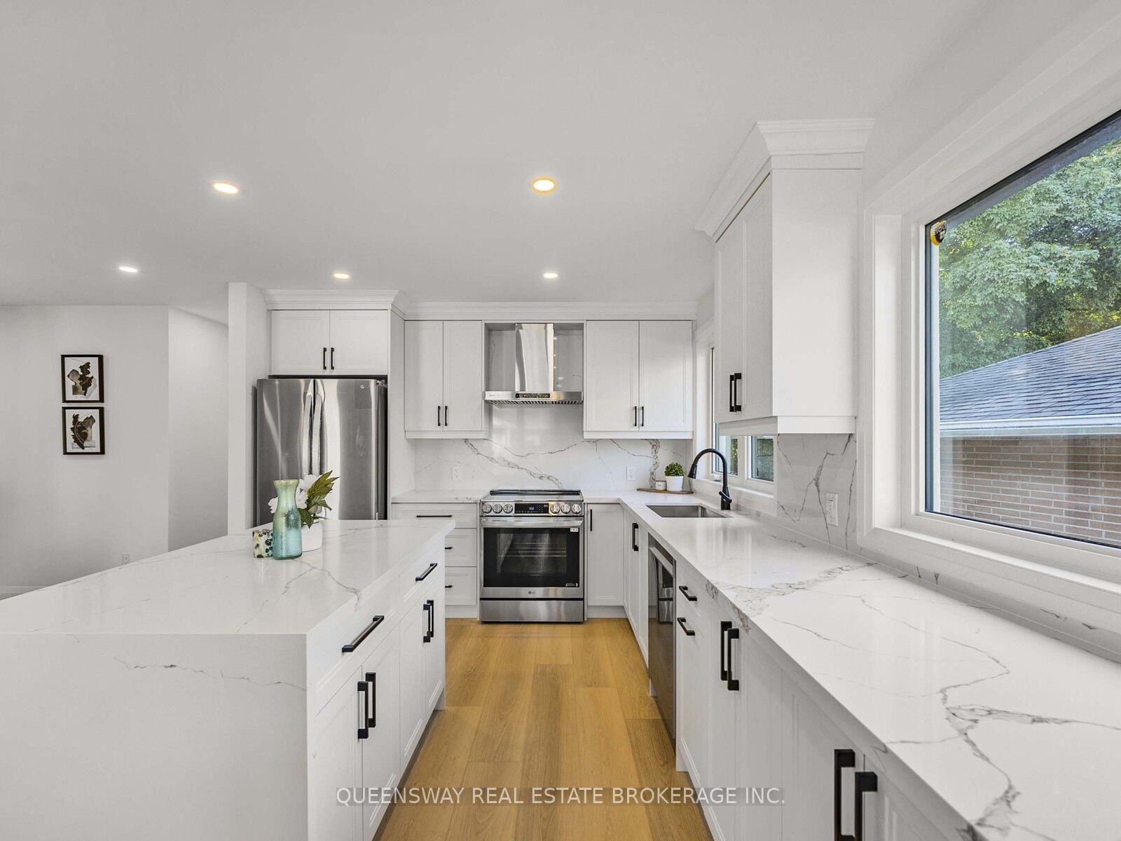 1128 Pinegrove Road Property Photo 20