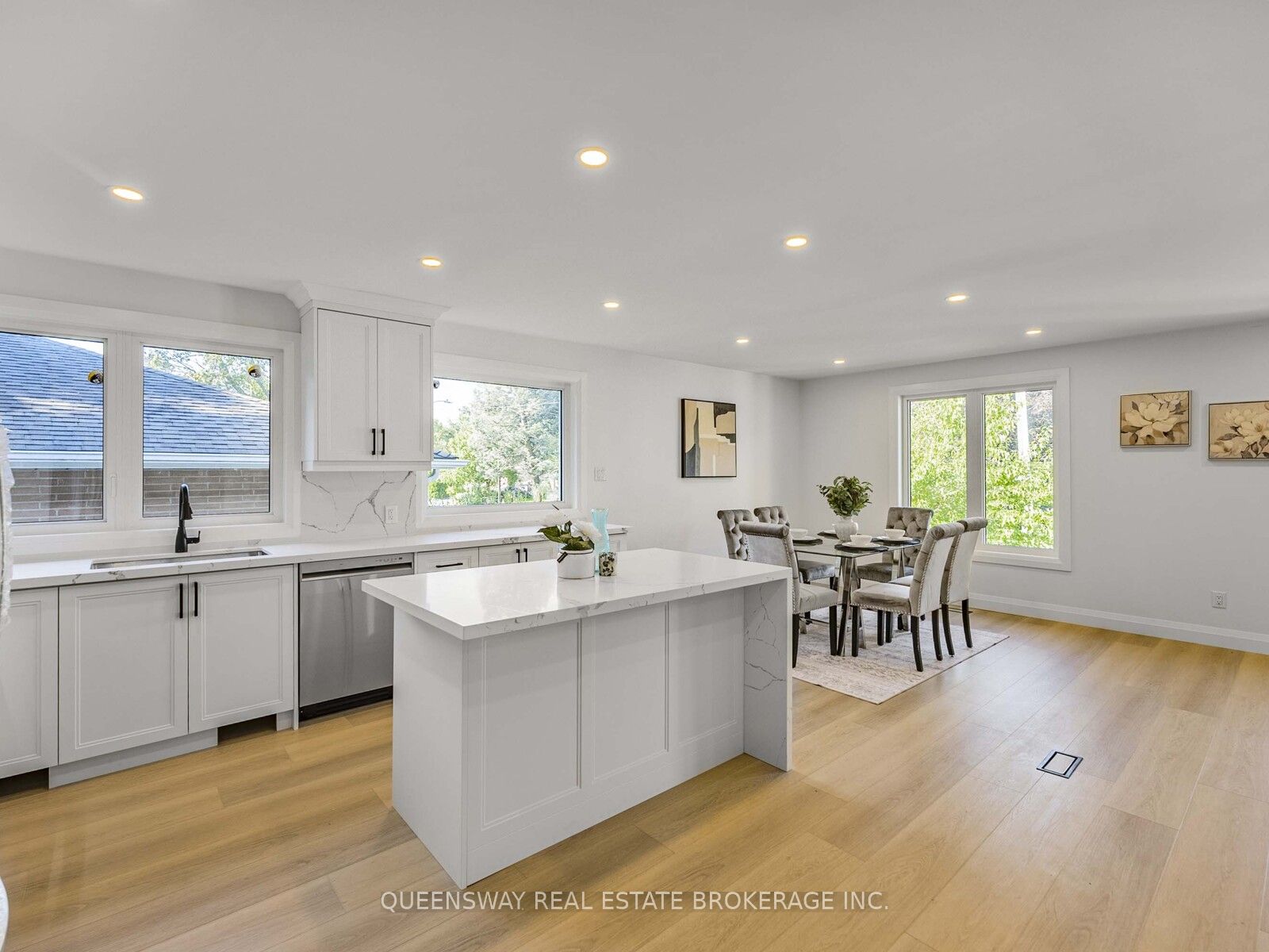 1128 Pinegrove Road Property Photo 23
