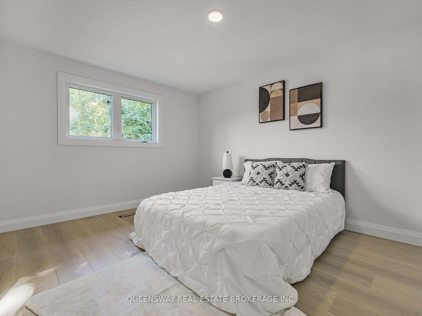 1128 Pinegrove Road Property Photo 25