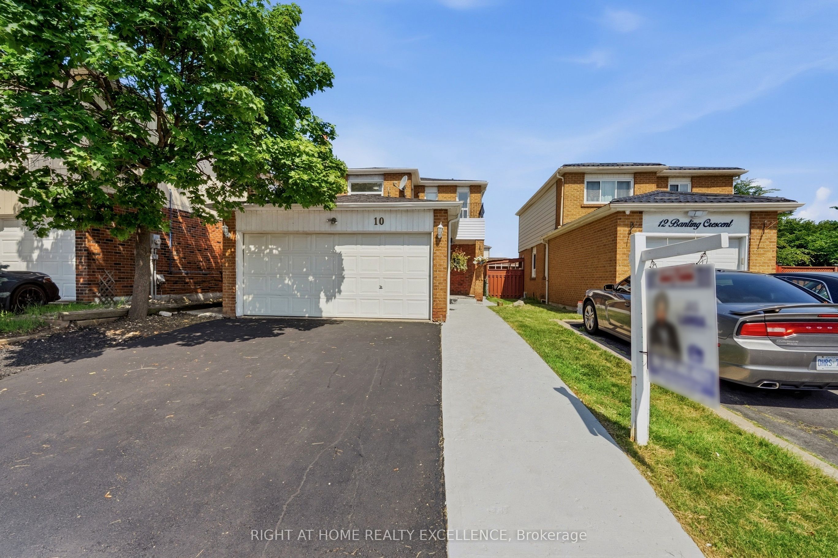 10 Banting Crescent Upper Property Photo 1