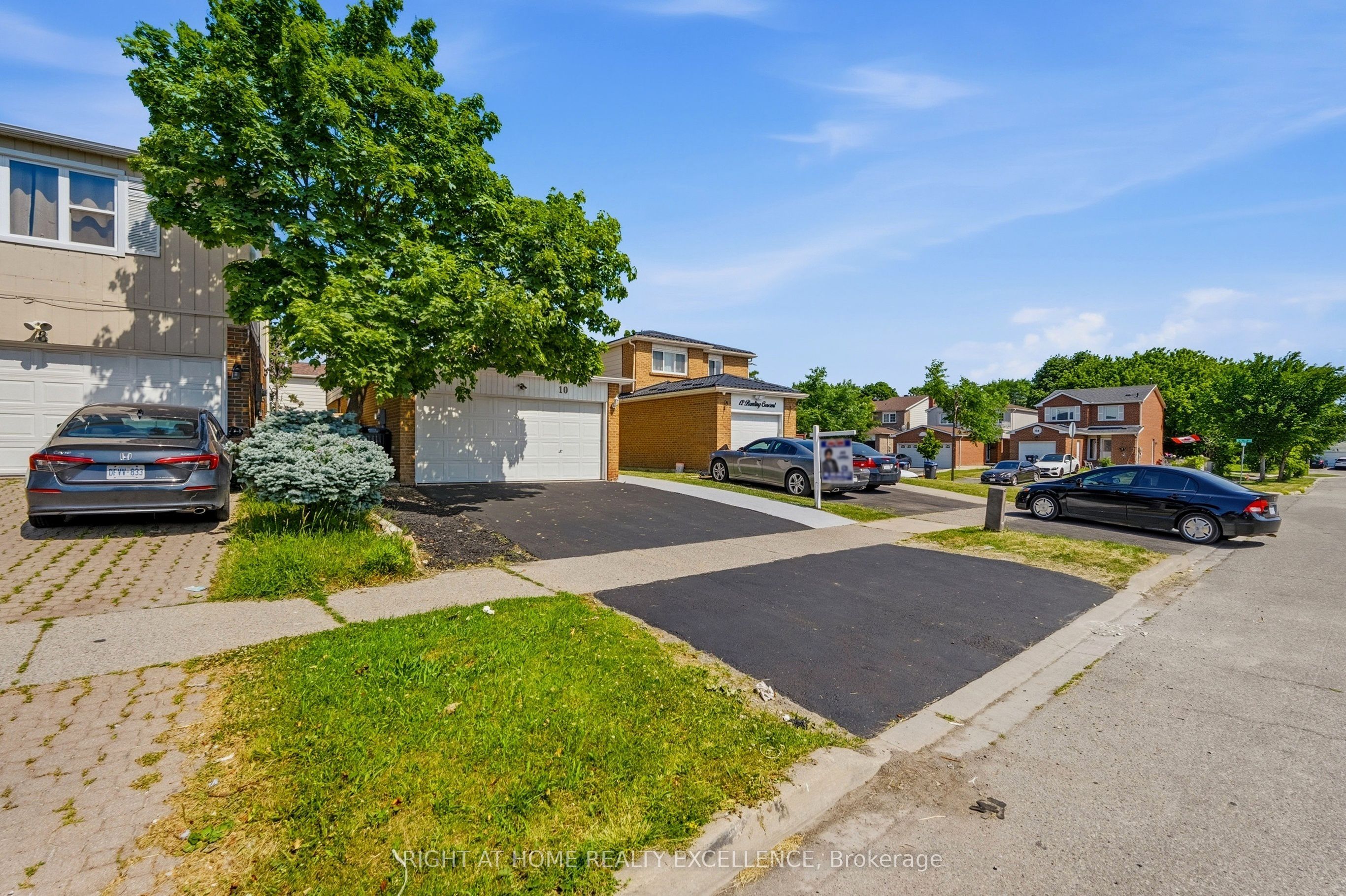 10 Banting Crescent Upper Property Photo 3