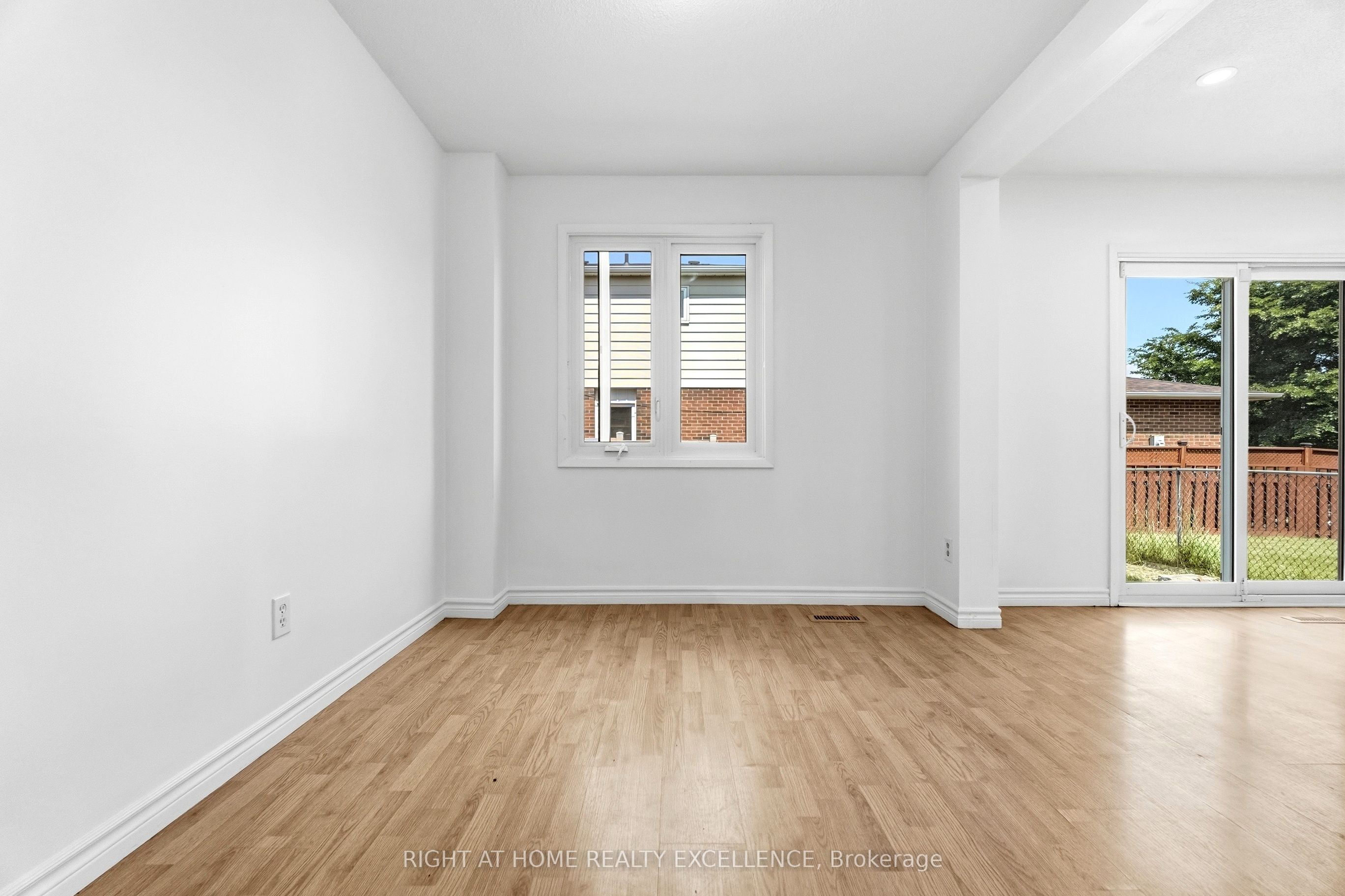 10 Banting Crescent Upper Property Photo 12