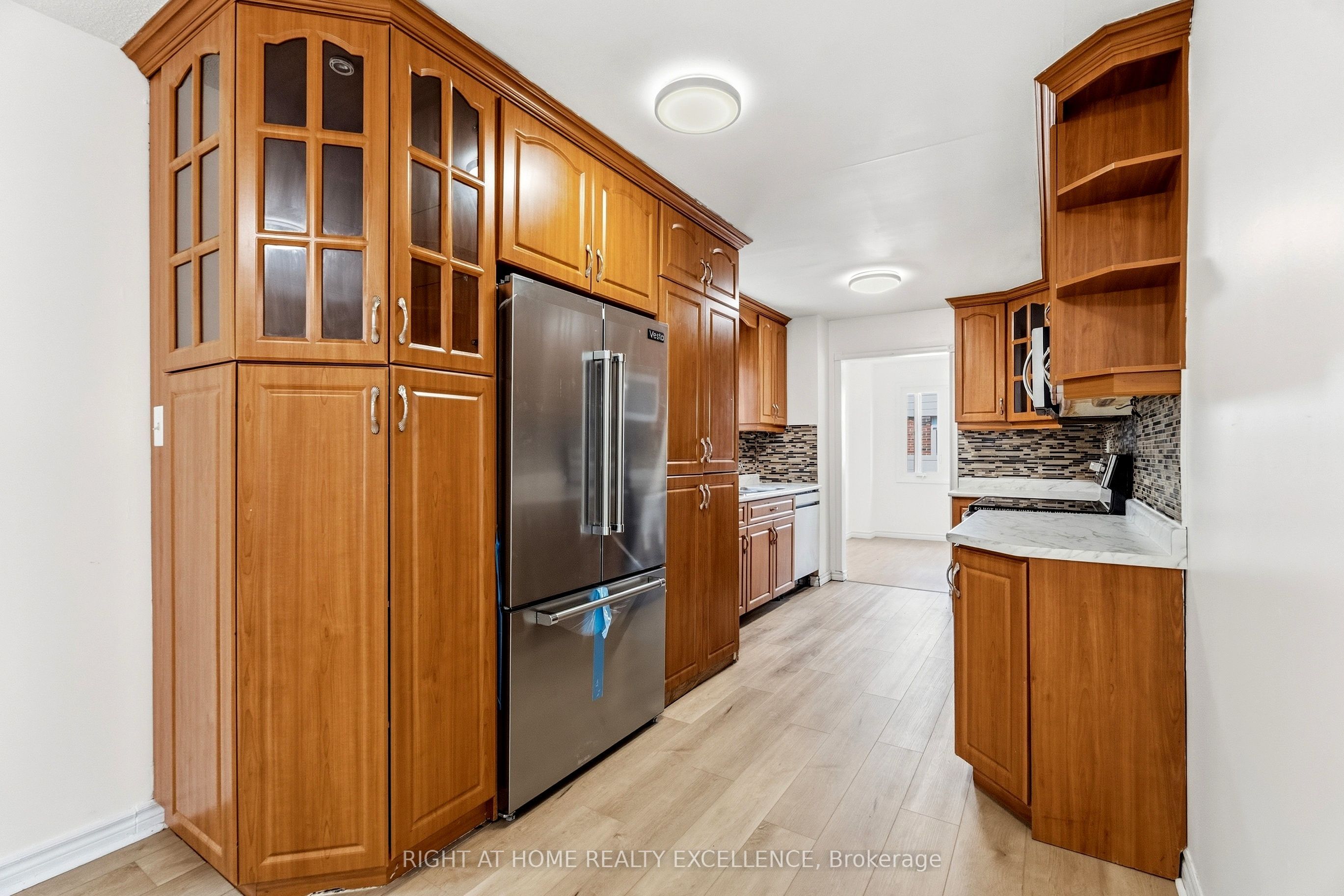 10 Banting Crescent Upper Property Photo 15