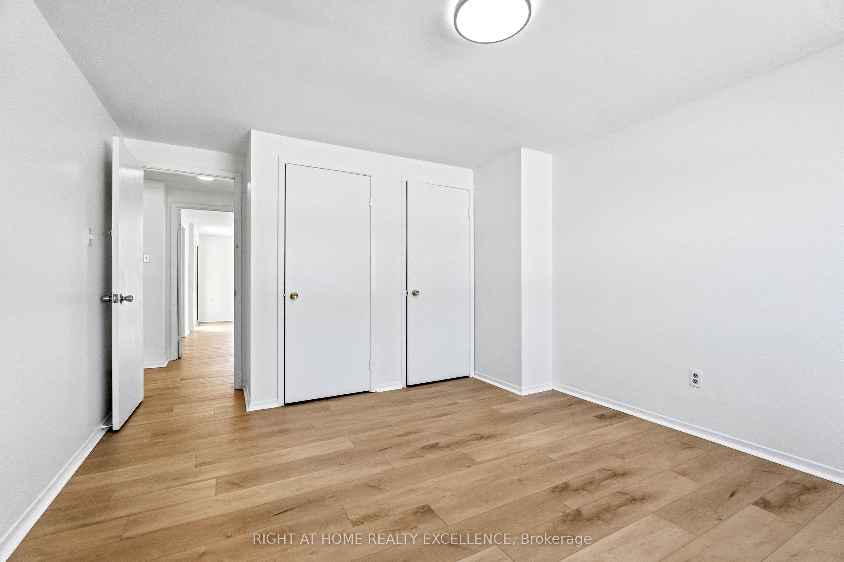 10 Banting Crescent Upper Property Photo 22