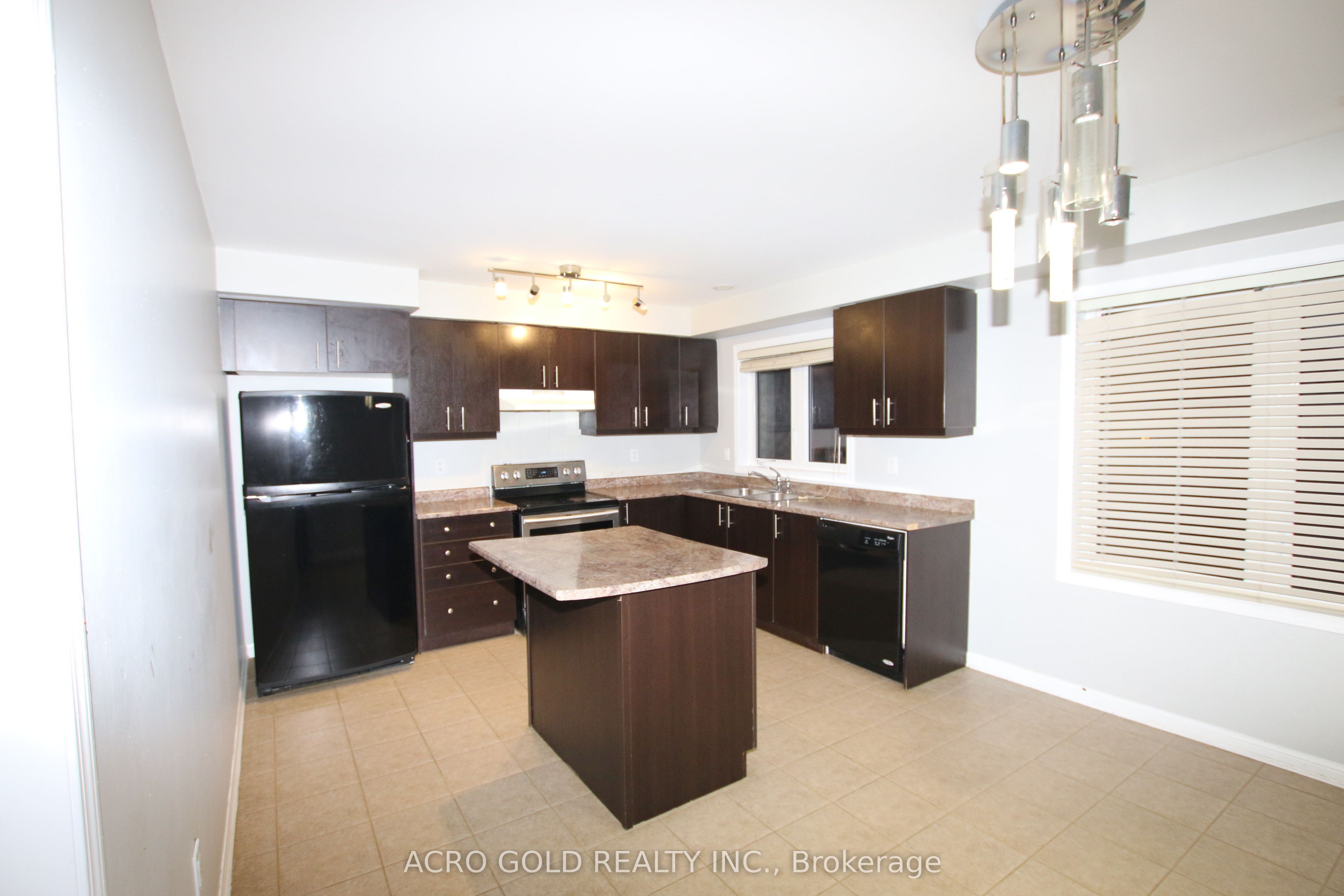 32 Mercedes Road Property Photo 7