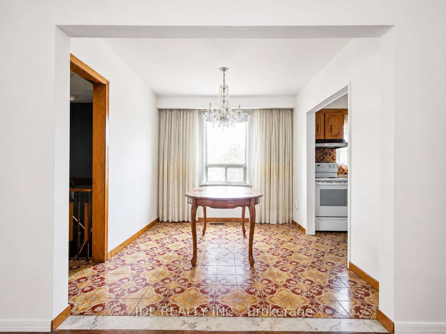40 Montana Avenue Property Photo 6