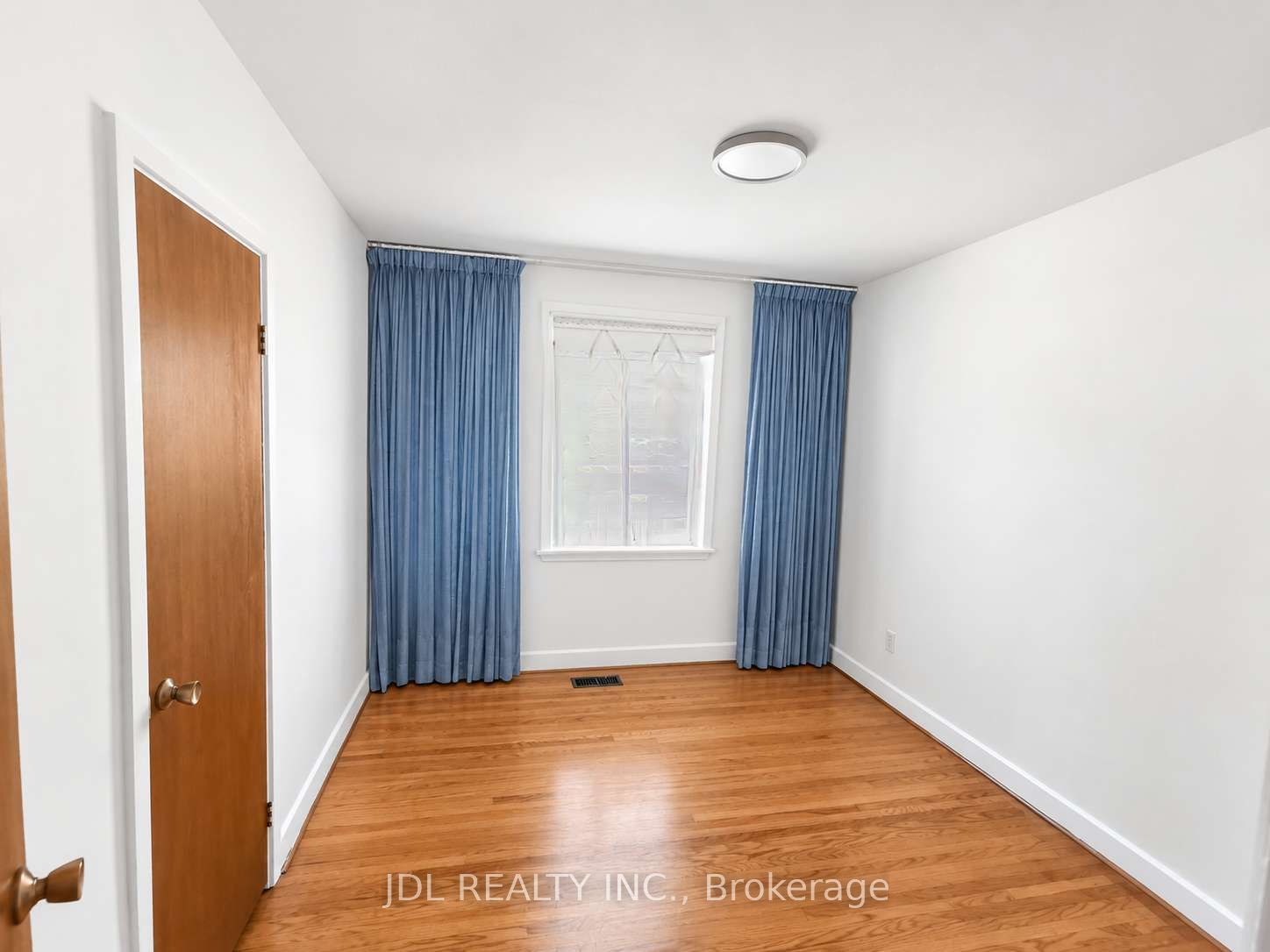 40 Montana Avenue Property Photo 10