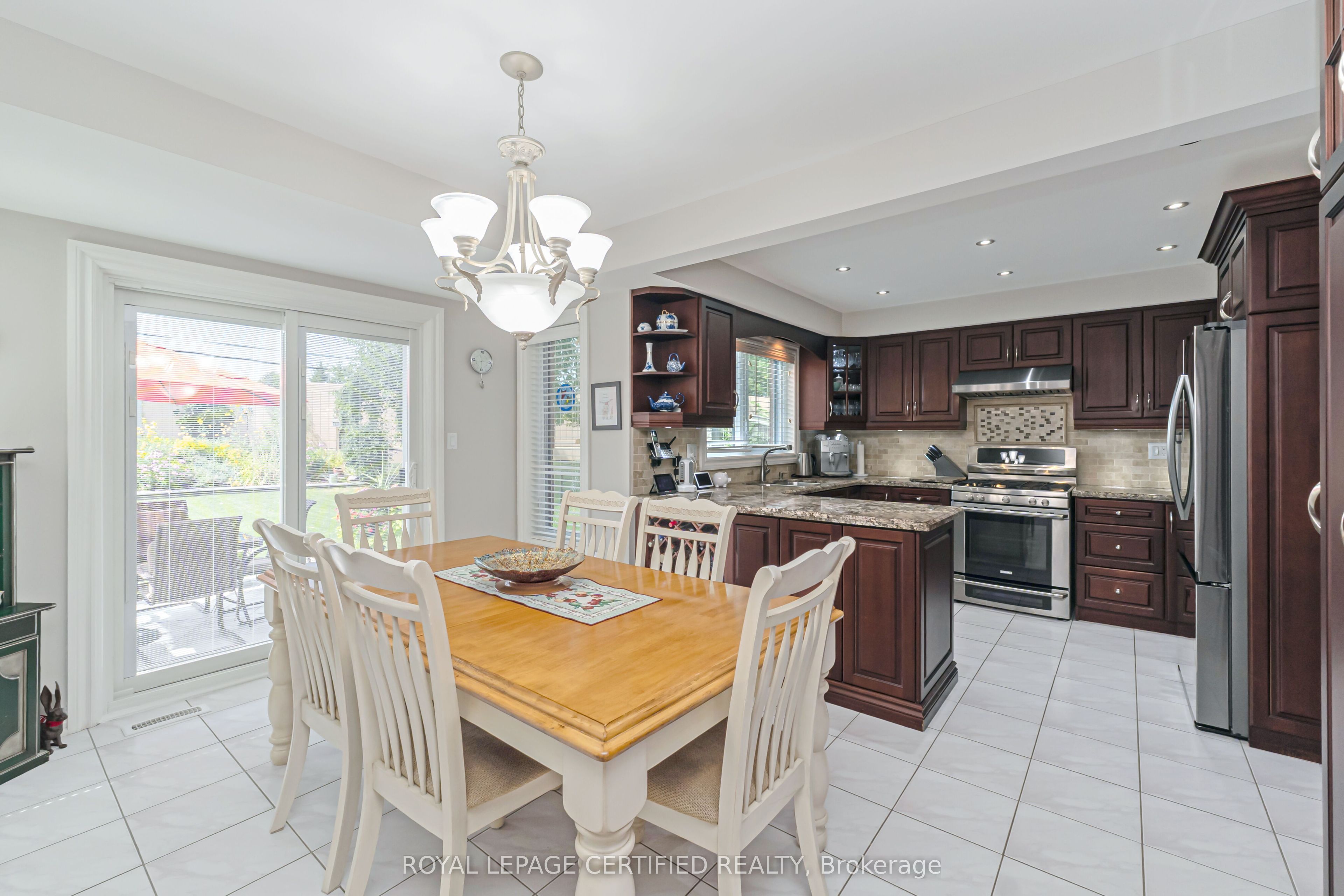 84 Softneedle Avenue Property Photo 11