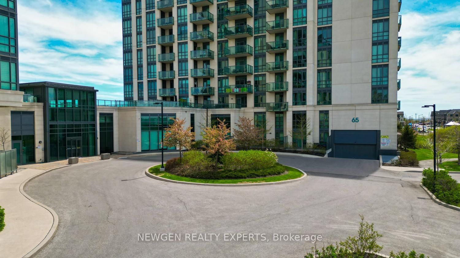 65 Yorkland Boulevard 808 Property Photo 4