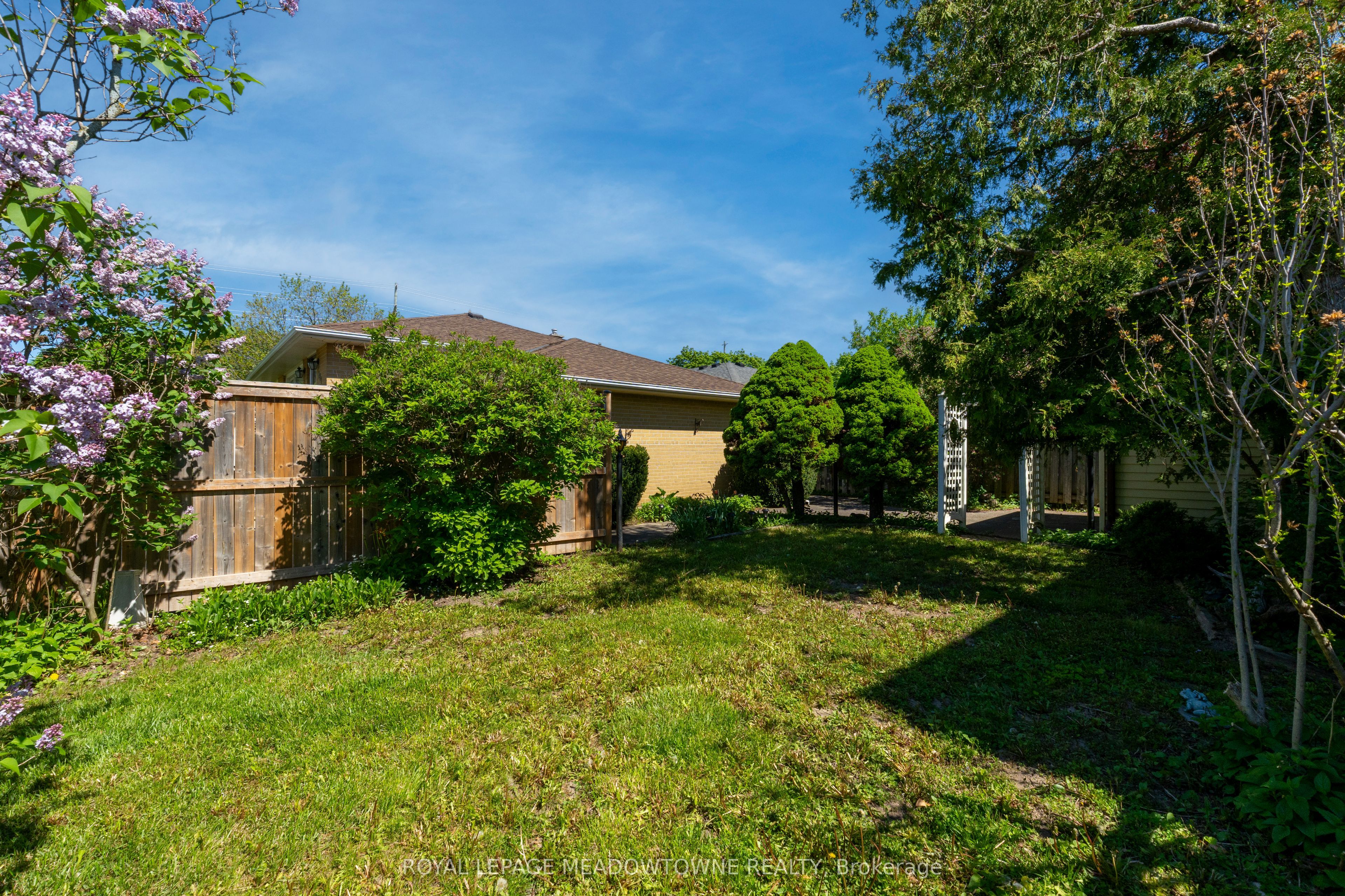 177 Delrex Boulevard Property Photo 22