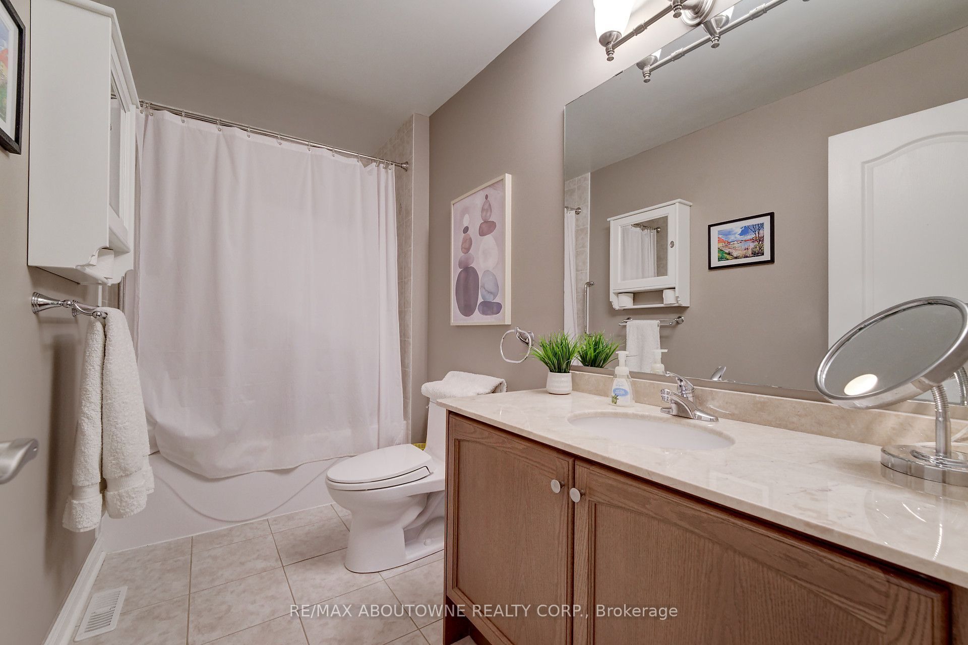 2196 Emily Circle Property Photo 23