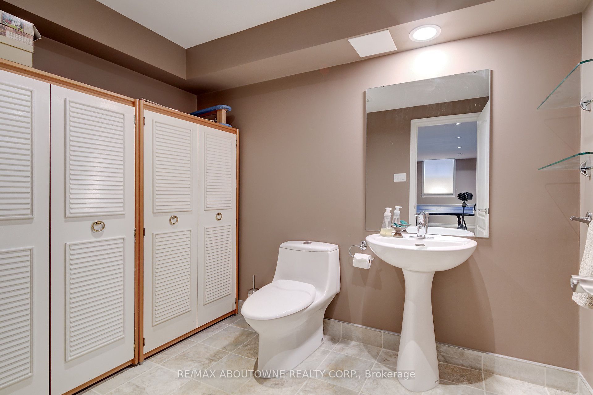 2196 Emily Circle Property Photo 33