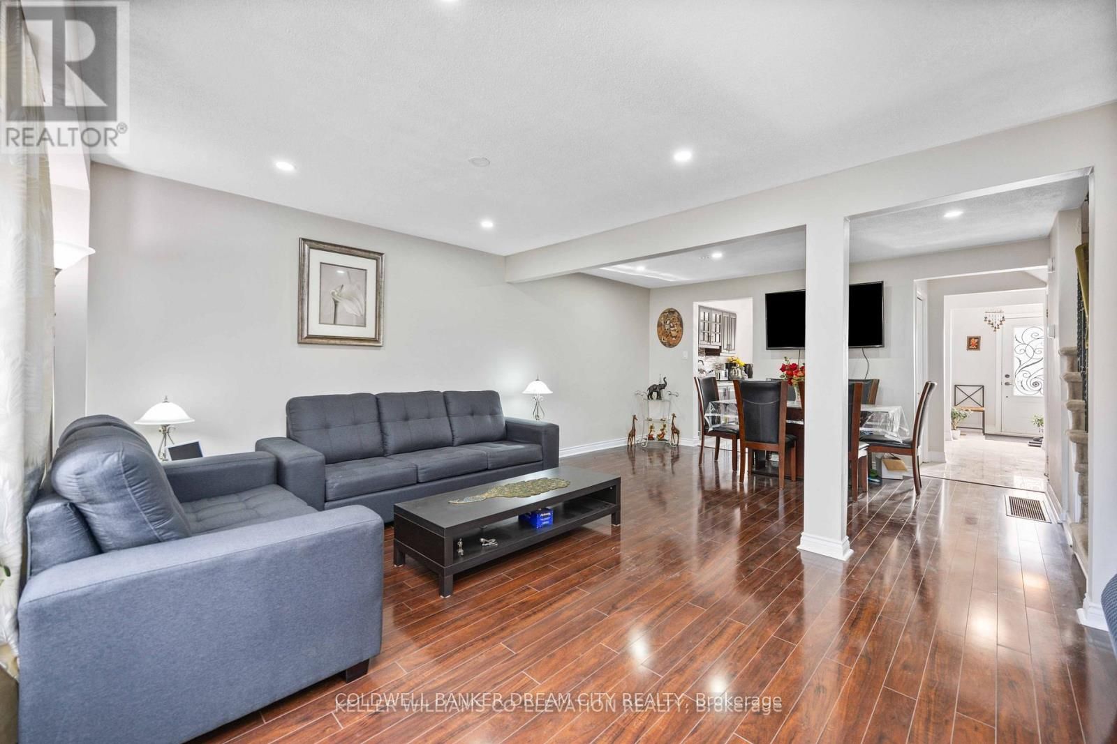 3073 Ireson Court UPPER Property Photo 1