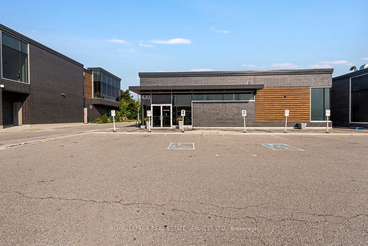 430 Iroquois Shore Road 1B Property Photo 1