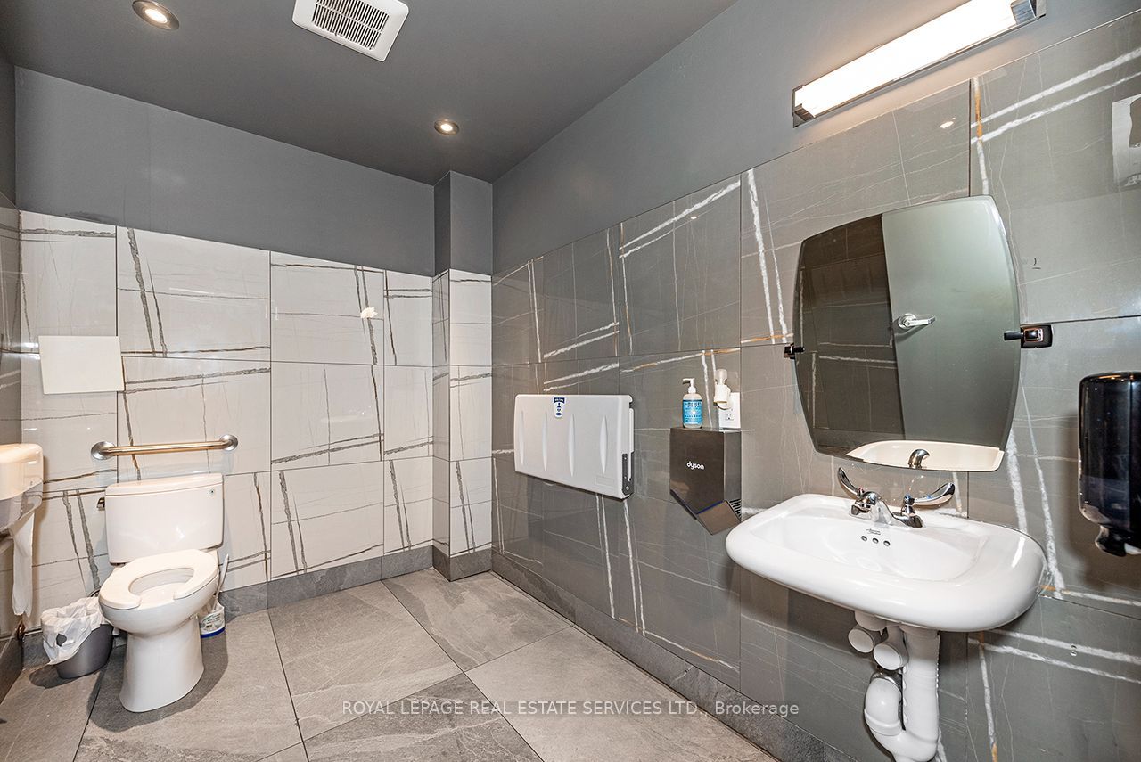 430 Iroquois Shore Road 1b Property Photo 45