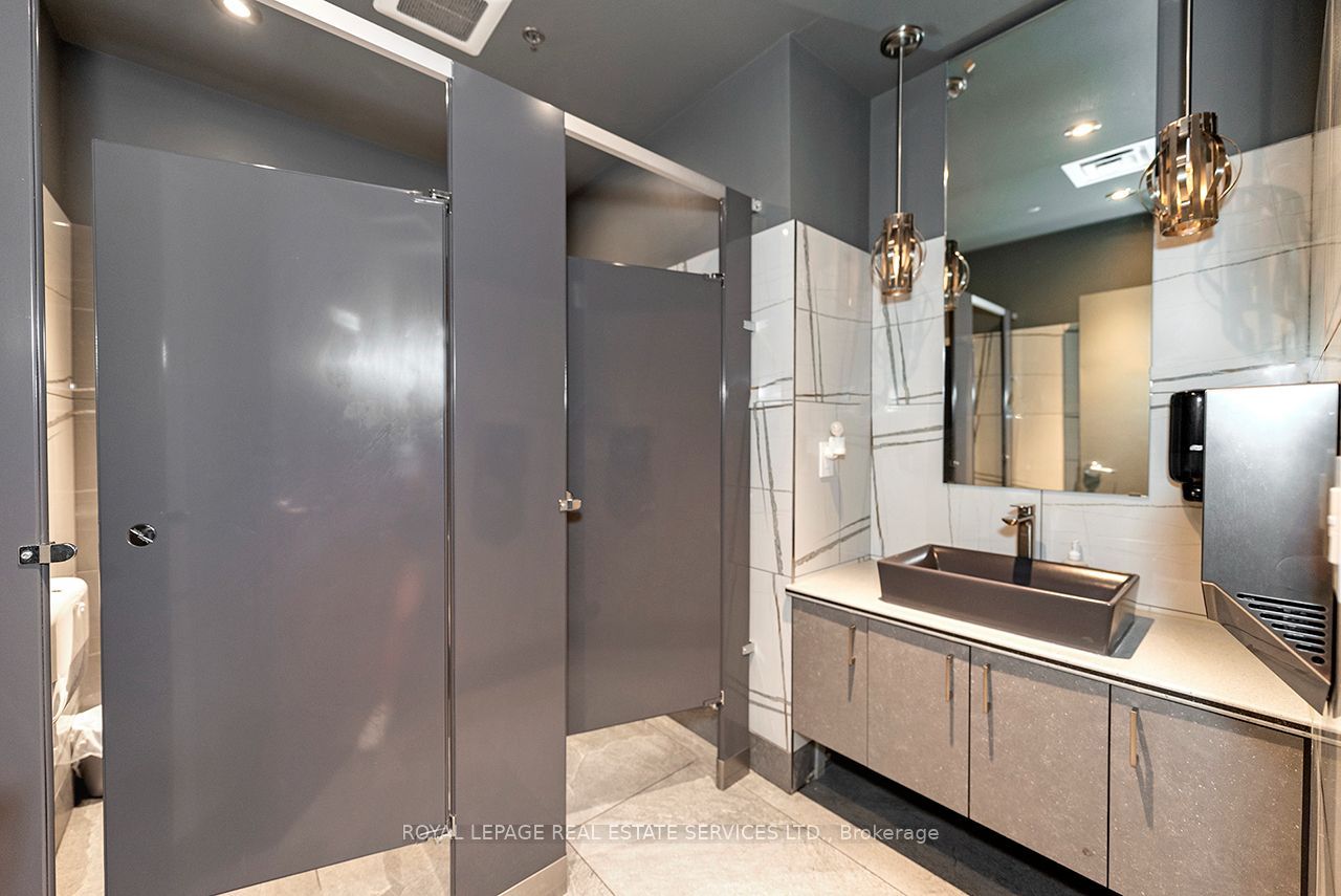 430 Iroquois Shore Road 1b Property Photo 47