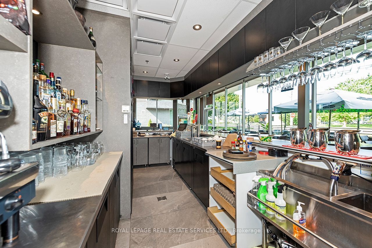 430 Iroquois Shore Road 1b Property Photo 48