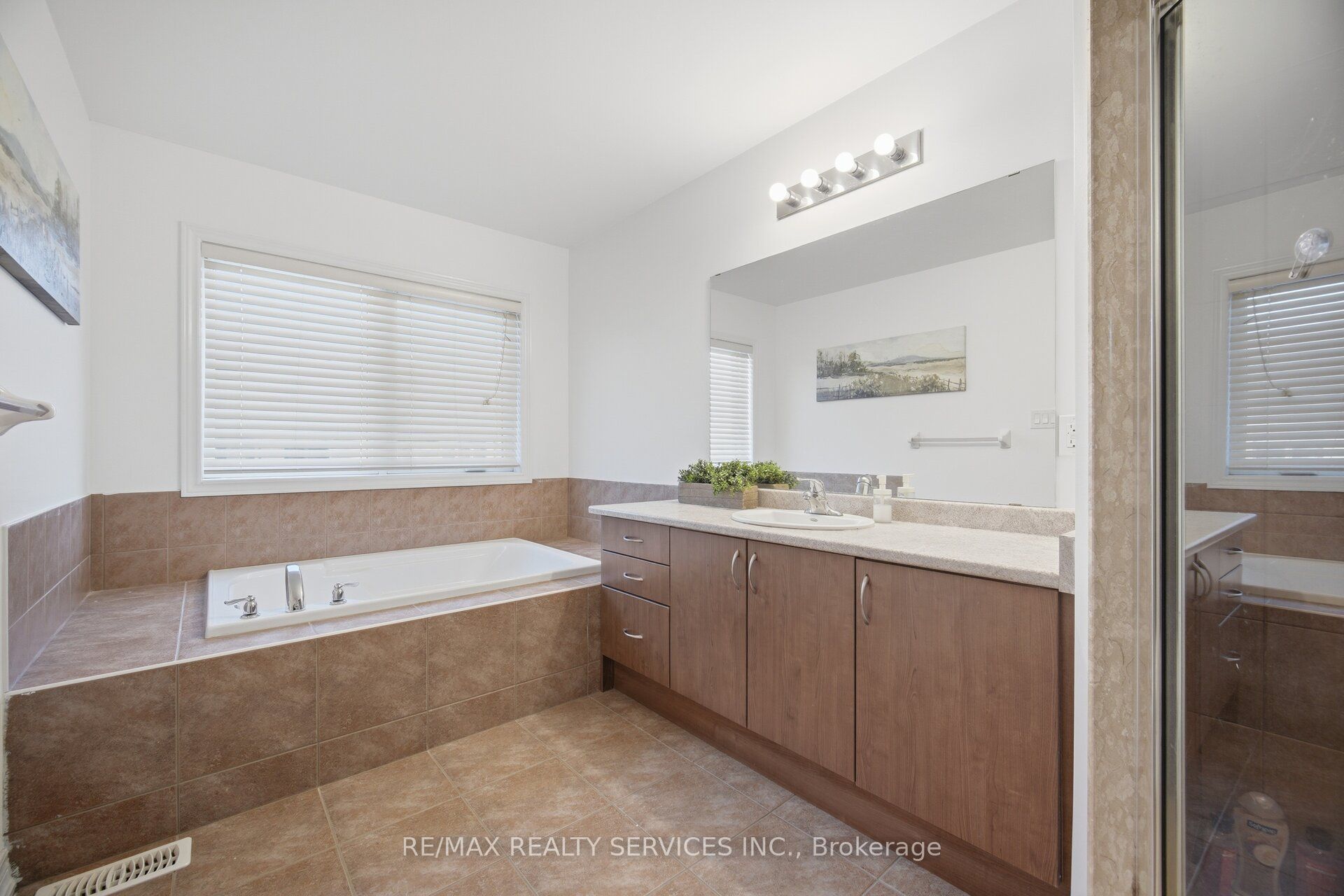 18 Seedland Crescent Property Photo 24