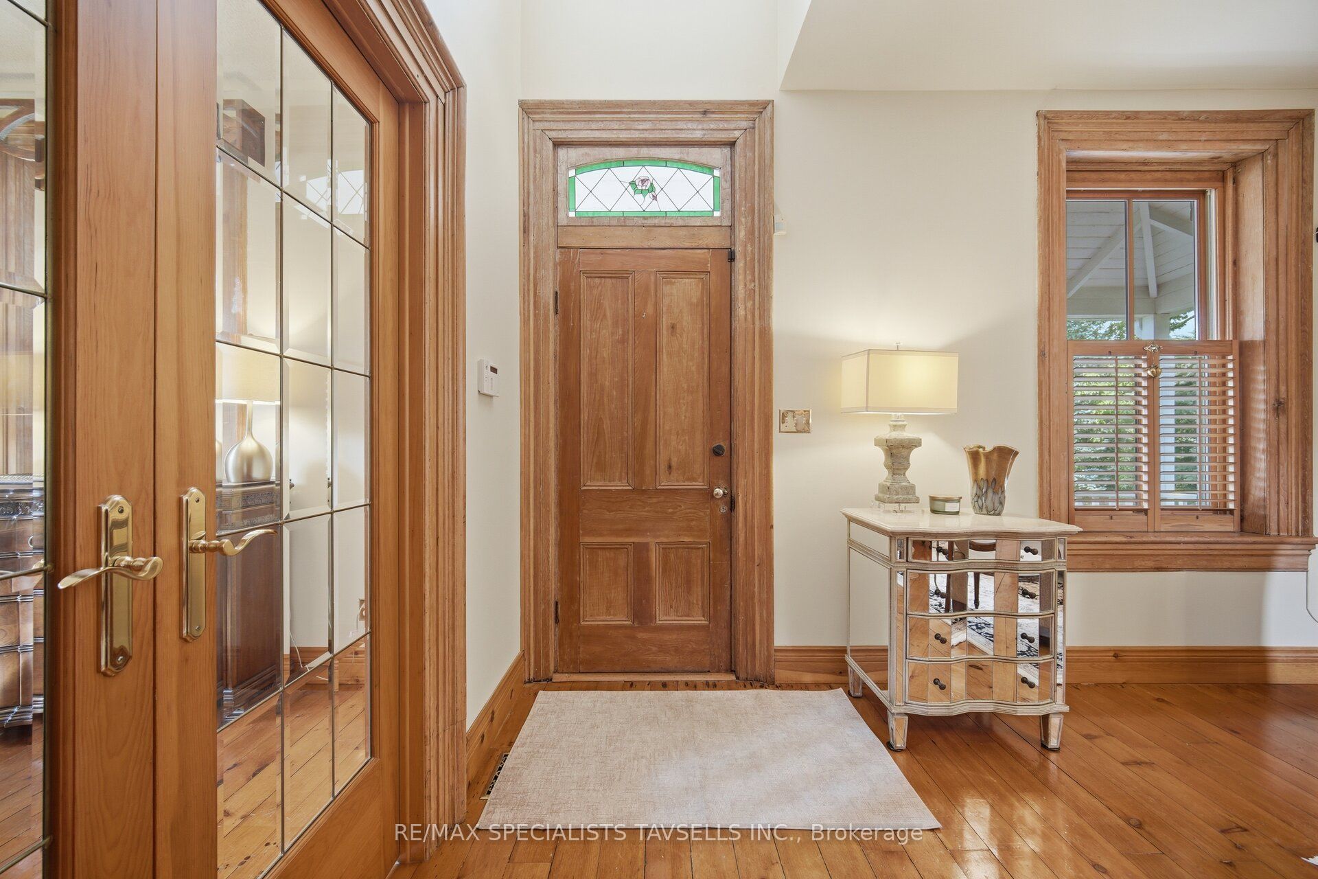 82 Cobblestone Court Property Photo 8