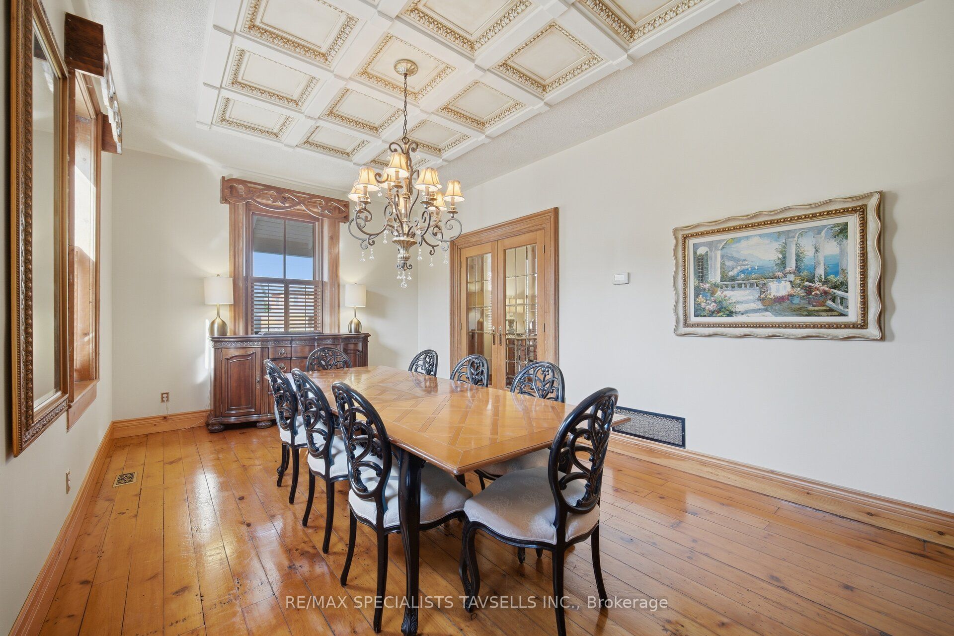 82 Cobblestone Court Property Photo 11