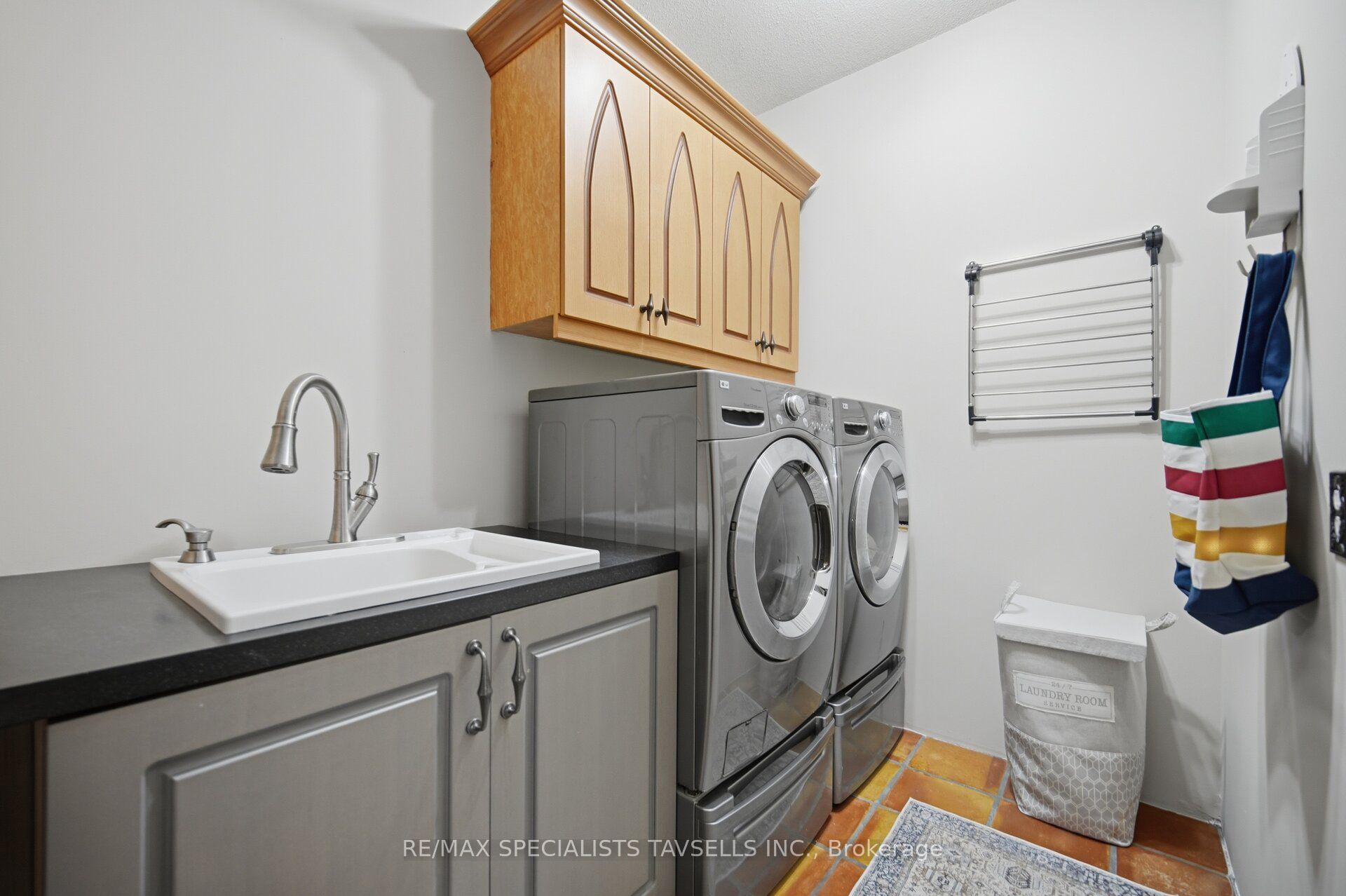 82 Cobblestone Court Property Photo 20