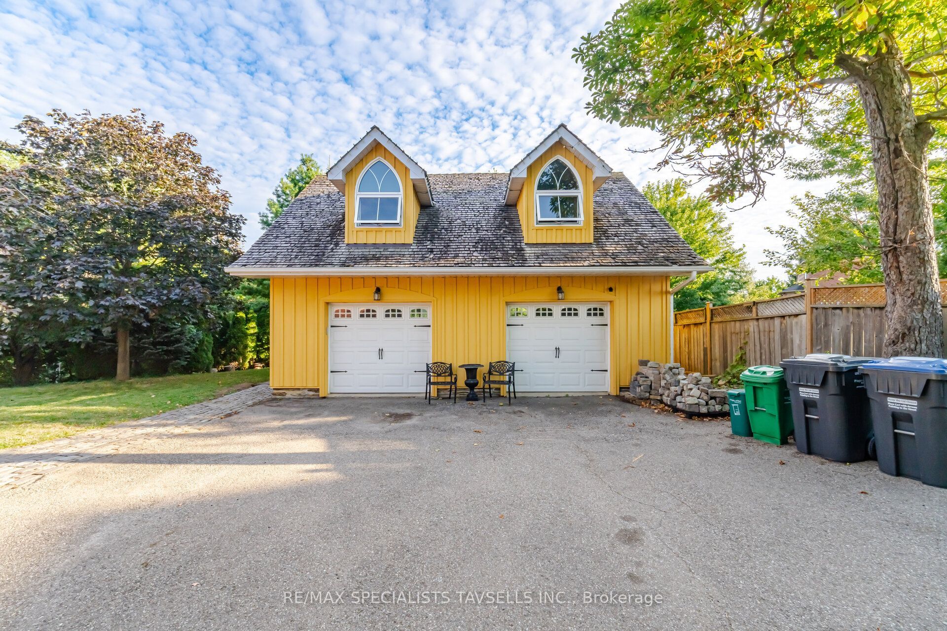 82 Cobblestone Court Property Photo 35