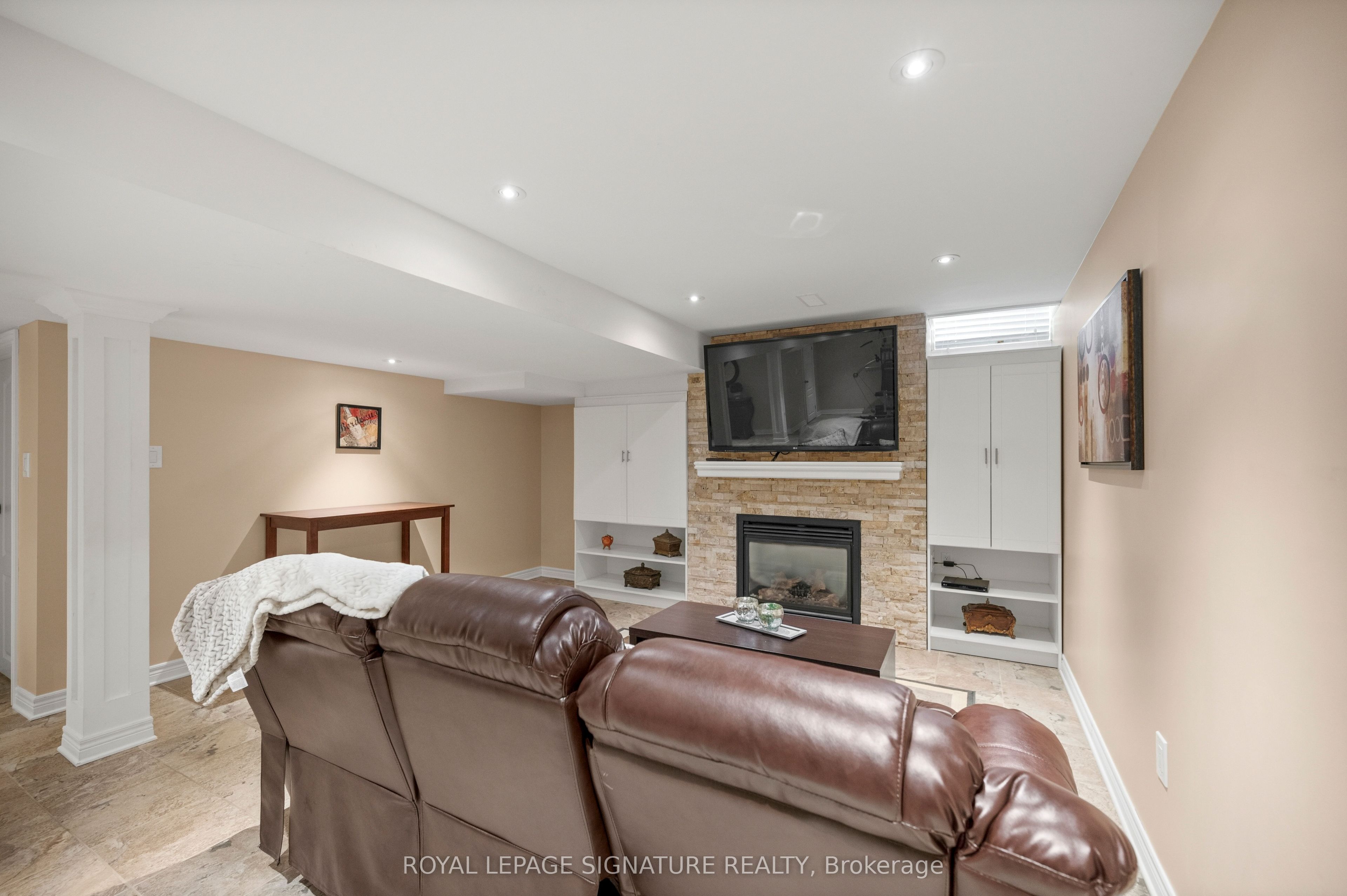 7134 Hallsands Drive Property Photo 40