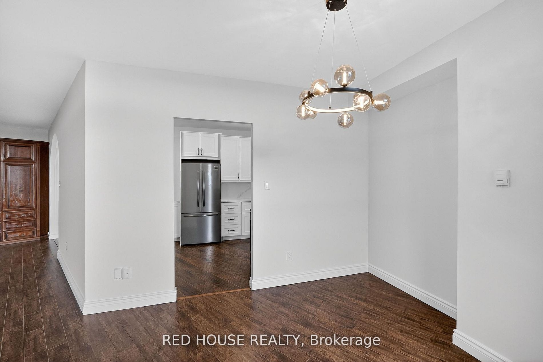 5250 Lakeshore Road 809 Property Photo 13