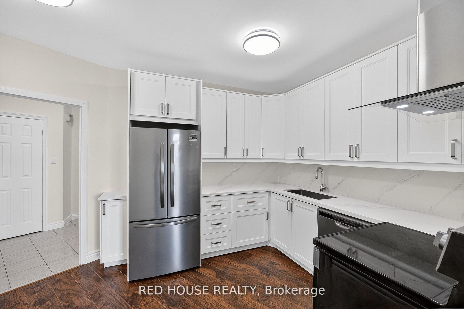 5250 Lakeshore Road 809 Property Photo 14