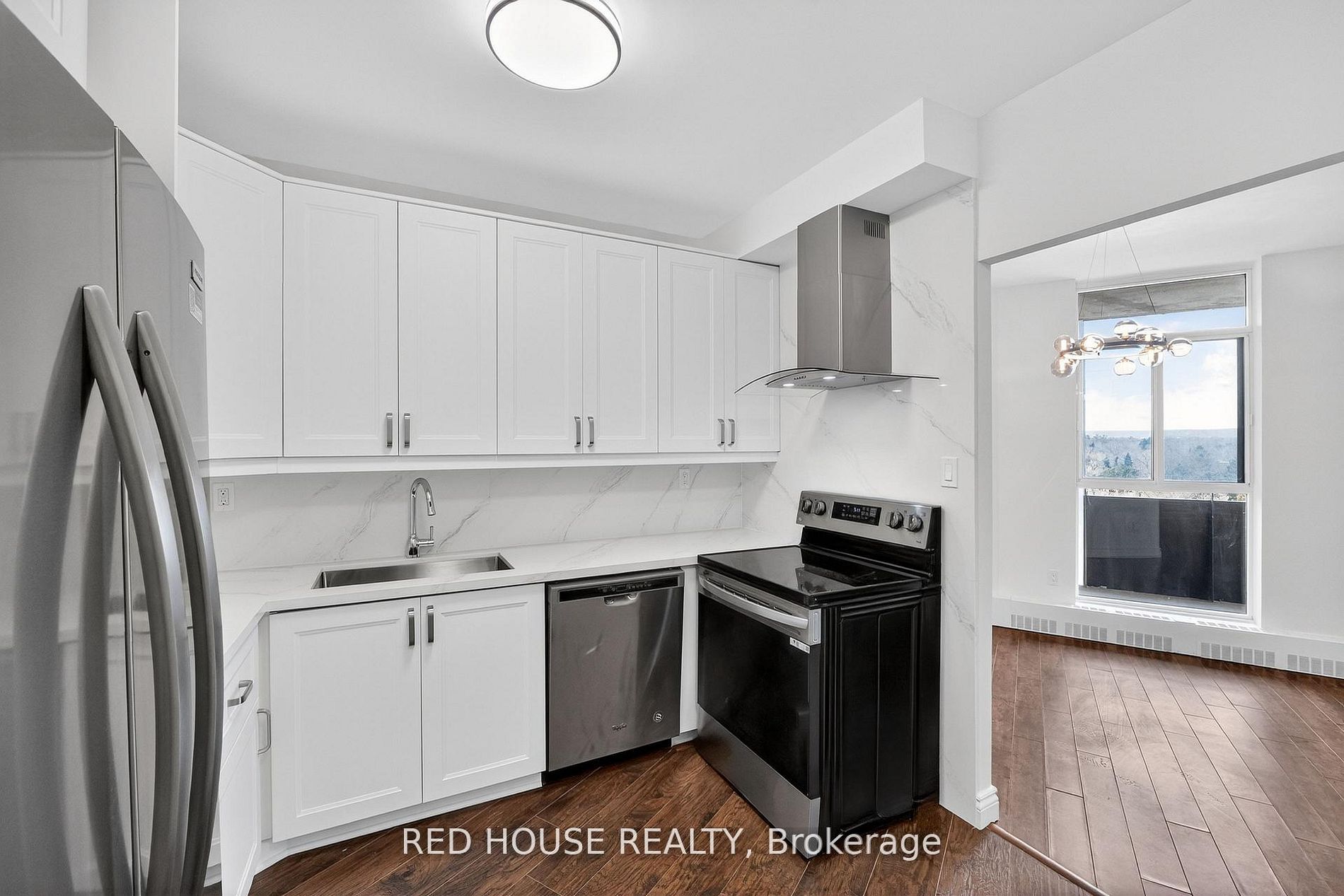 5250 Lakeshore Road 809 Property Photo 15
