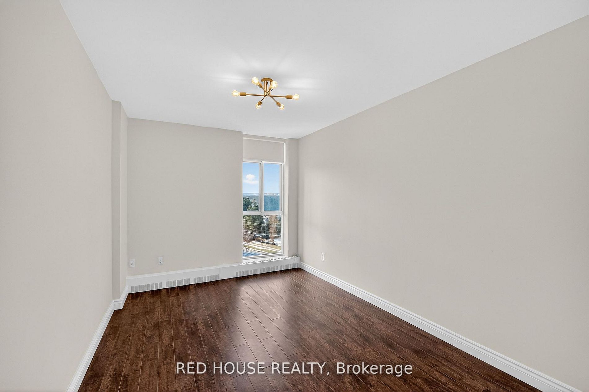 5250 Lakeshore Road 809 Property Photo 16