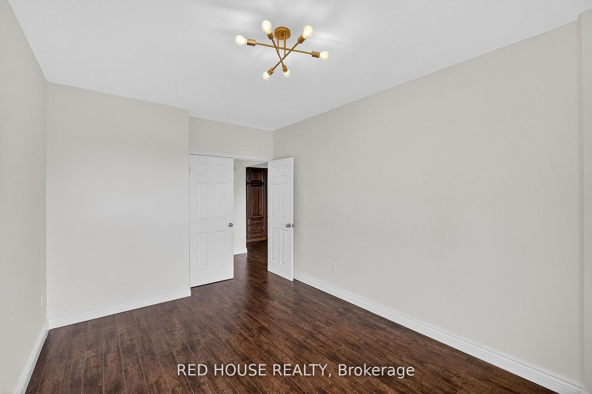 5250 Lakeshore Road 809 Property Photo 18