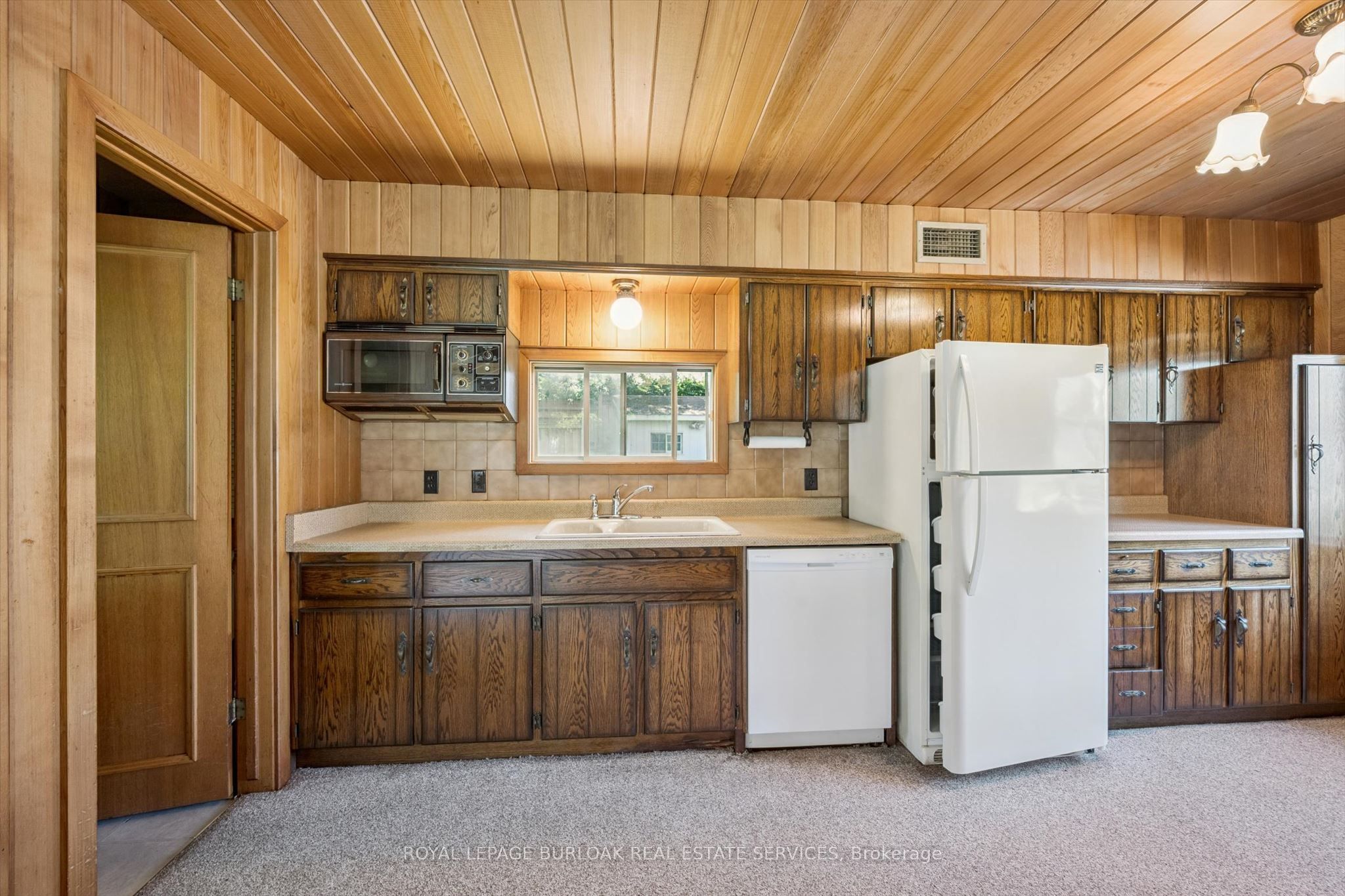 138 Appleby Place Property Photo 47
