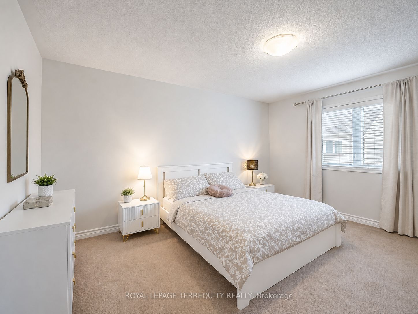 903 Penson Crescent Property Photo 10