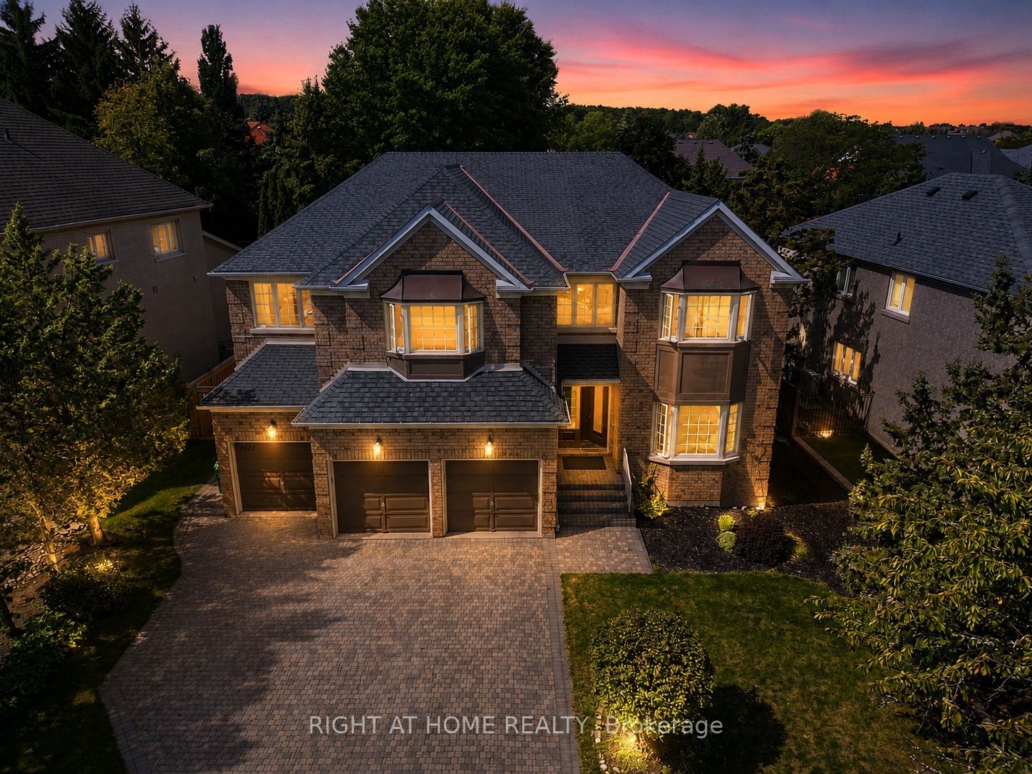 2427 Erin Centre Boulevard