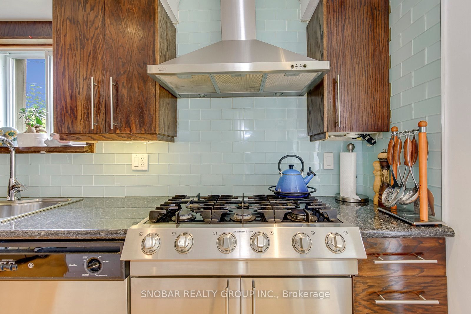 84 Allenby Avenue Property Photo 13