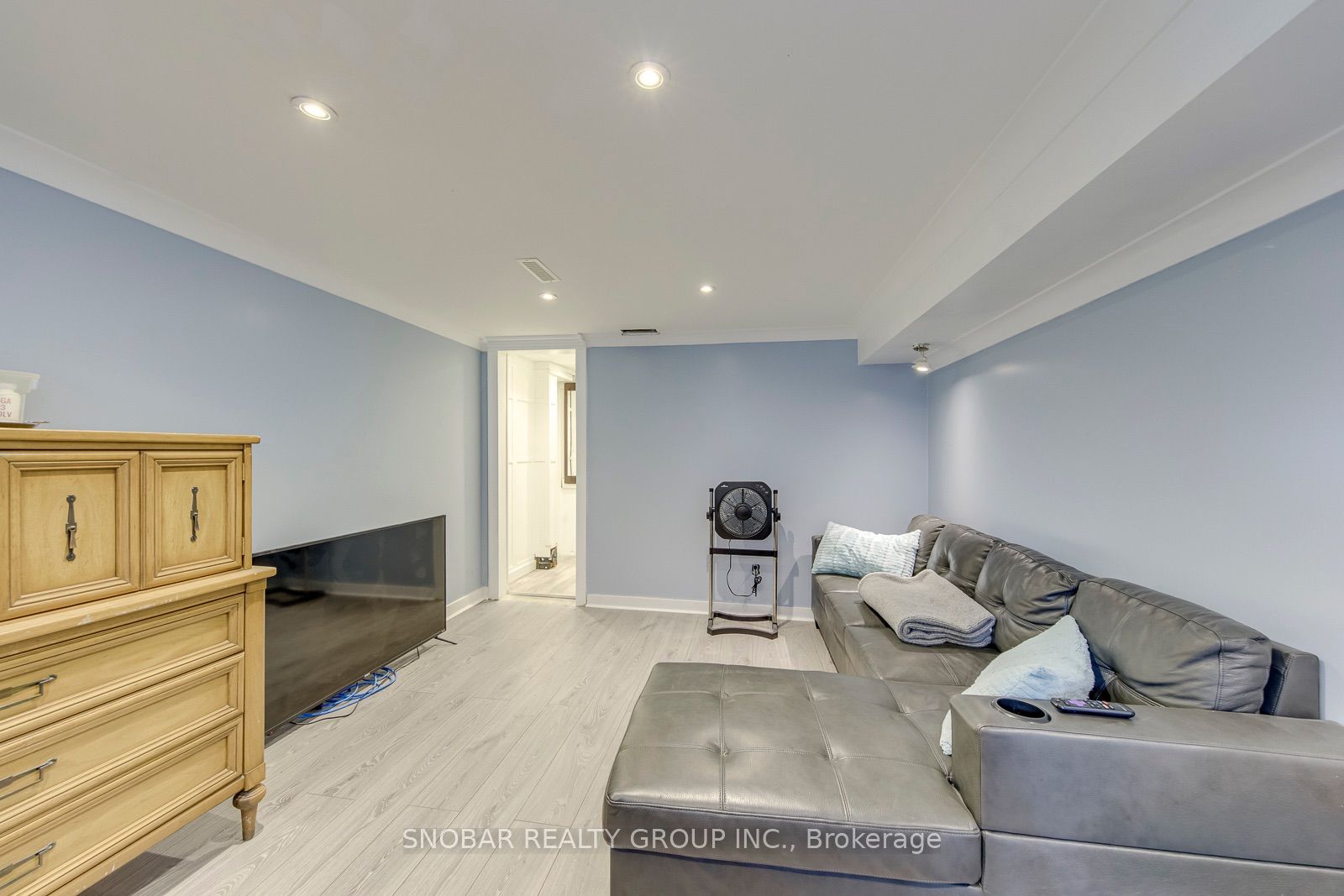 84 Allenby Avenue Property Photo 20