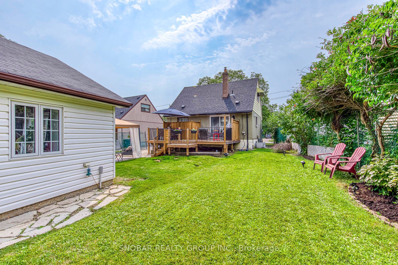 84 Allenby Avenue Property Photo 28