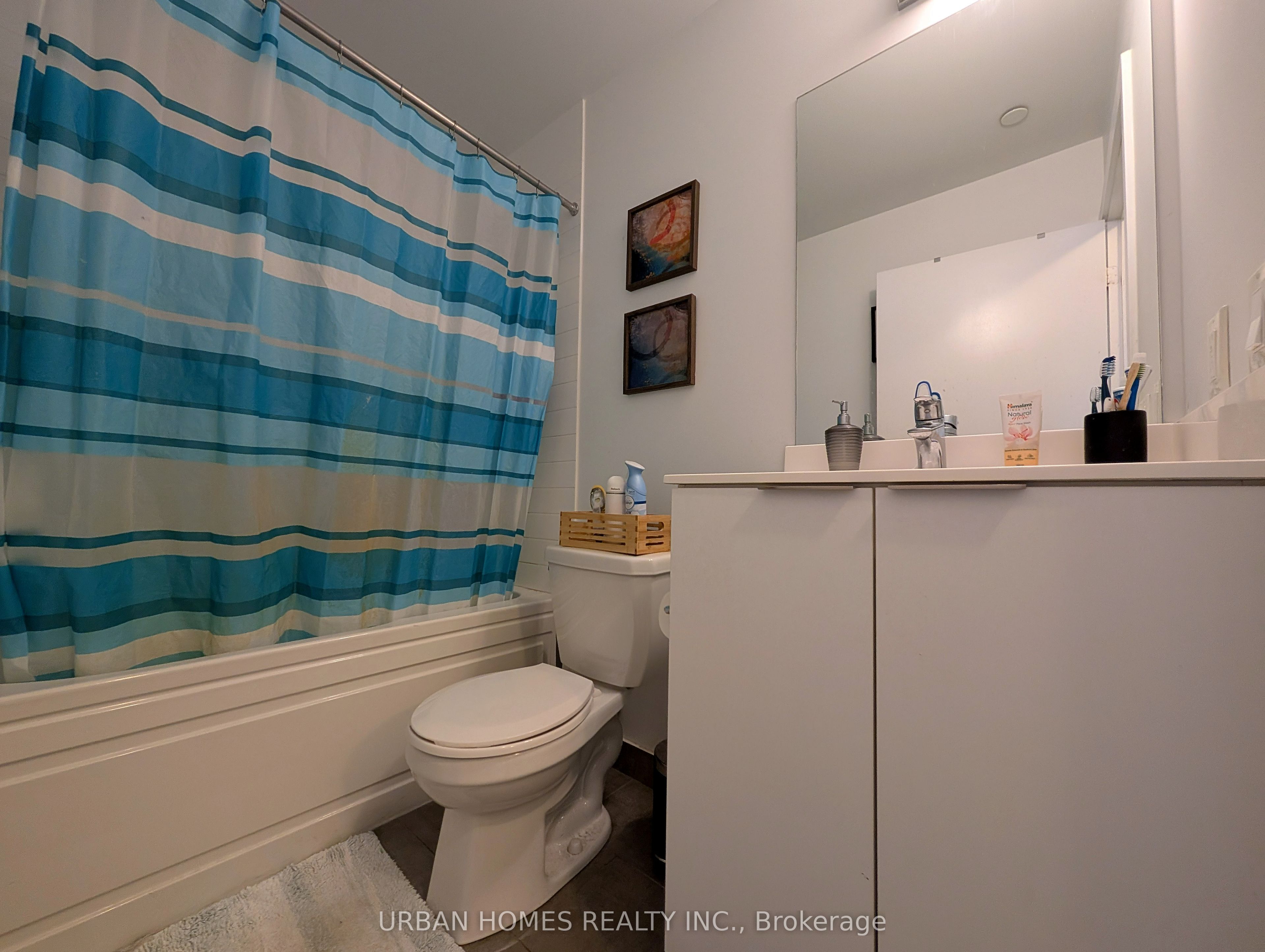 30 Shore Breeze Drive 1512 Property Photo 13
