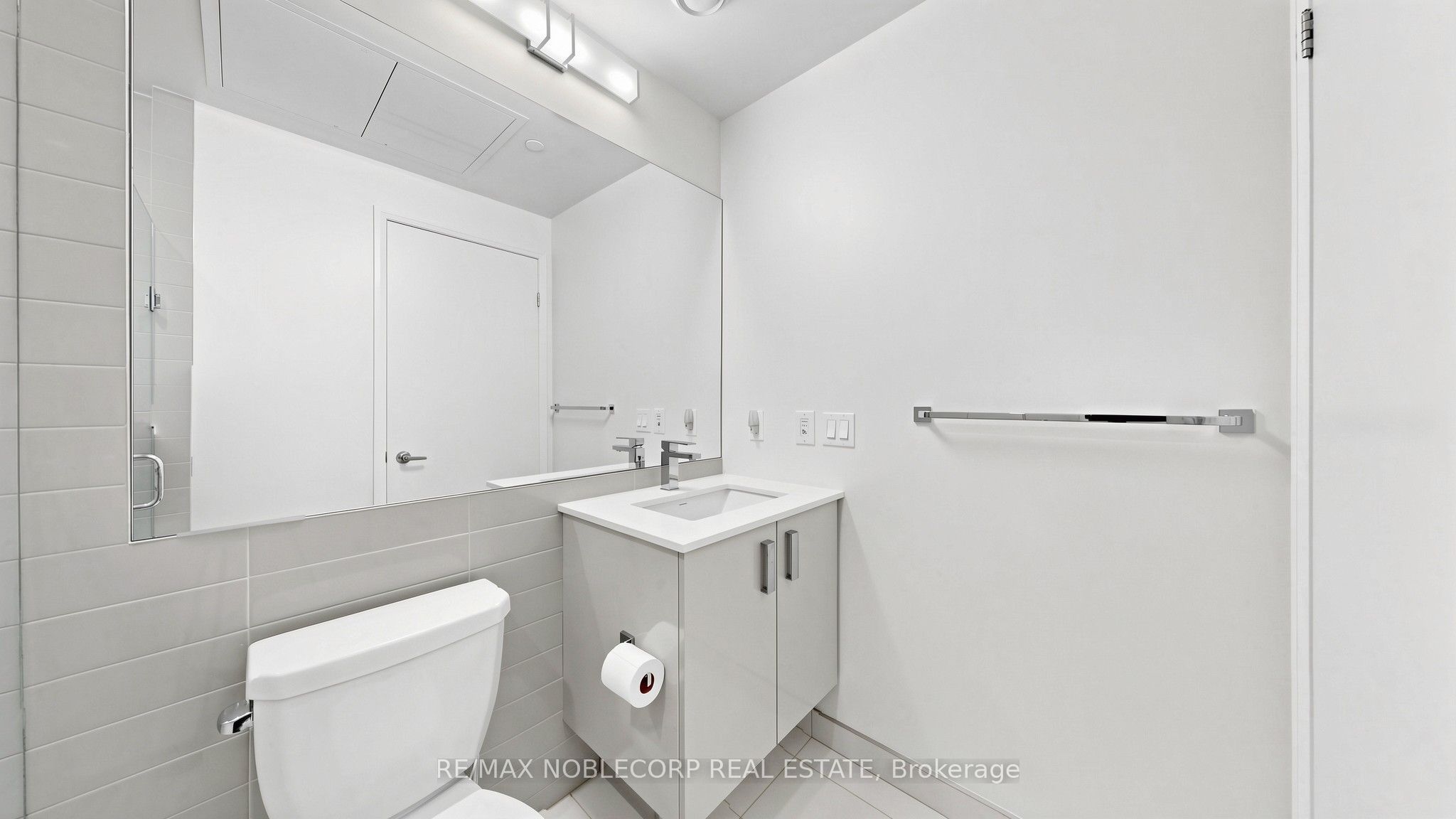 10 Gibbs Road 1005 Property Photo 23