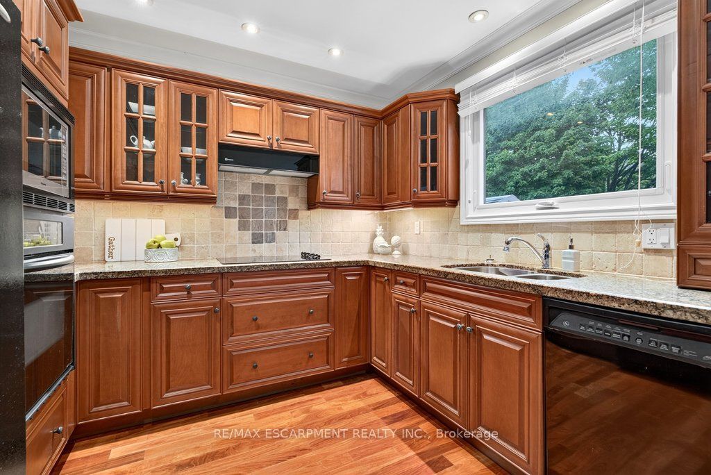 1152 Lockhart Road Property Photo 13