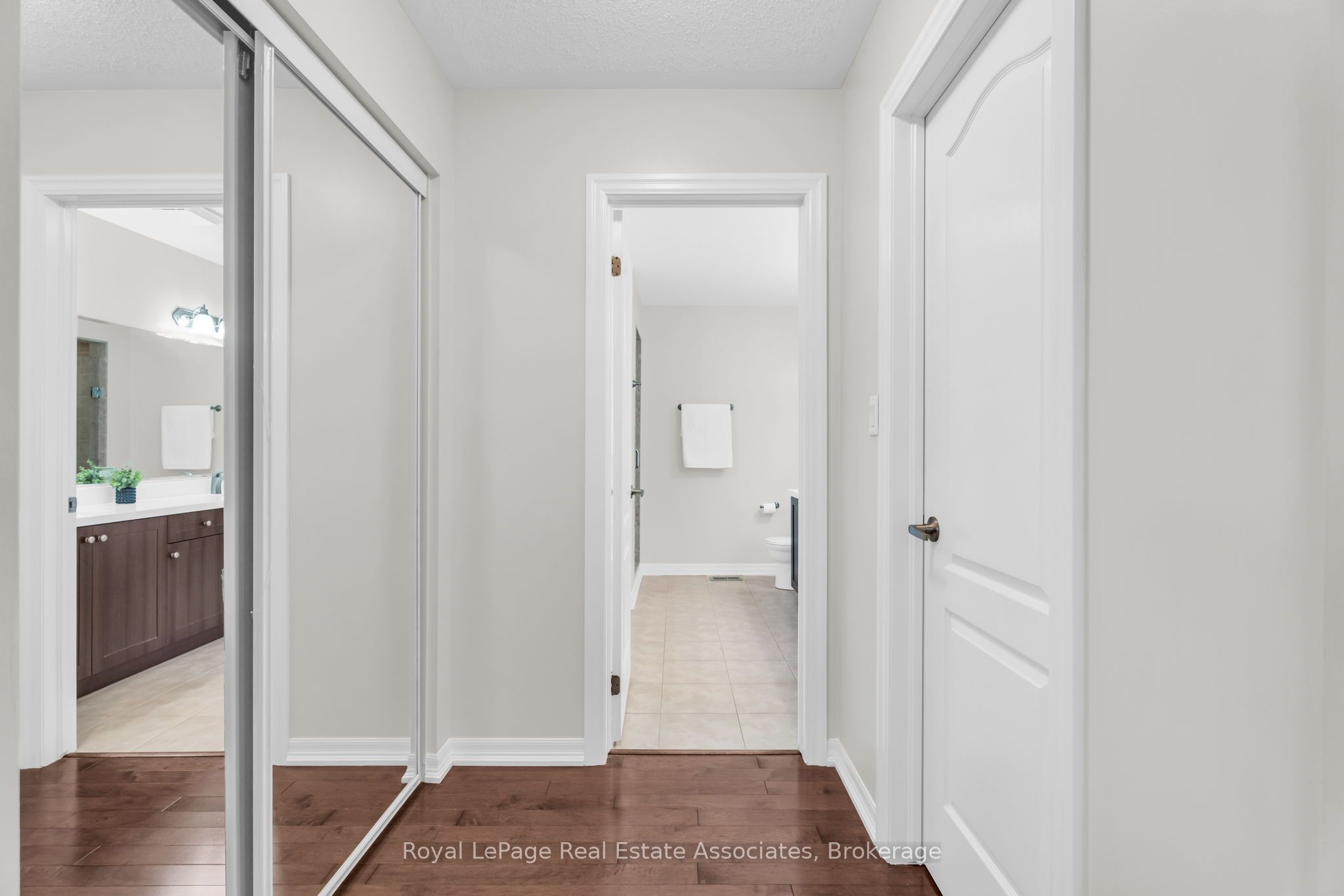 879 Etherington Way Property Photo 26