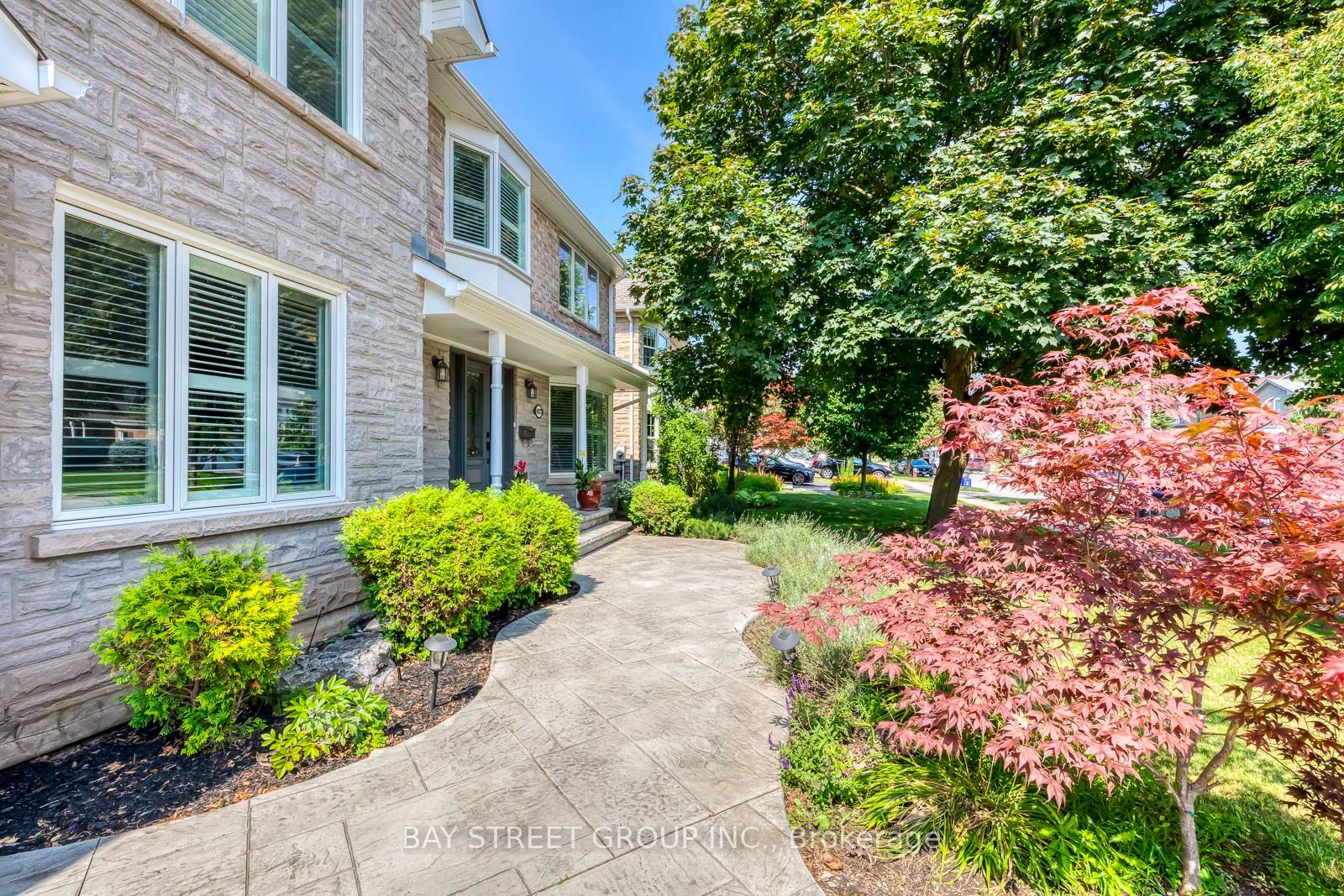 4177 Millcroft Park Drive Property Photo 4