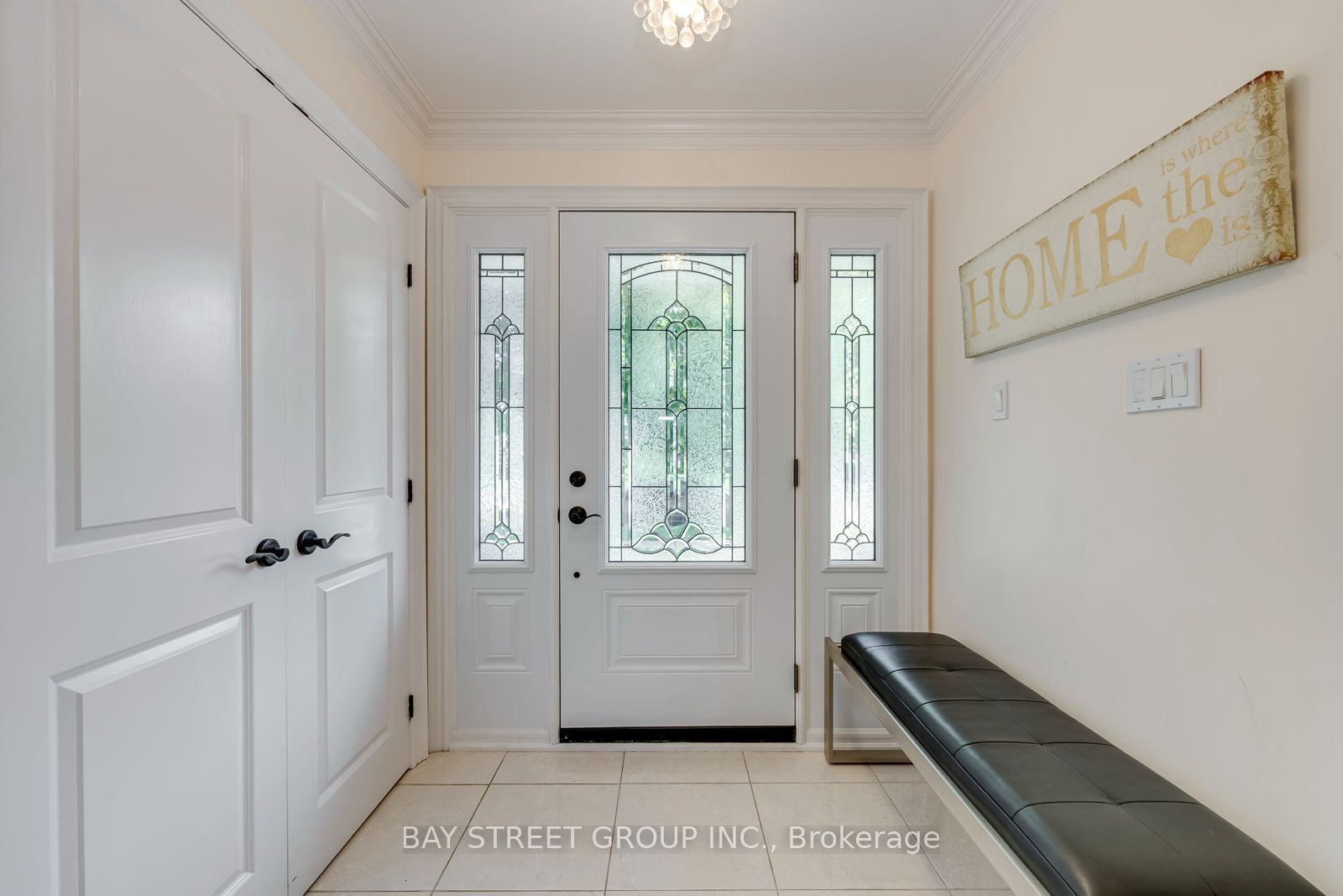 4177 Millcroft Park Drive Property Photo 6