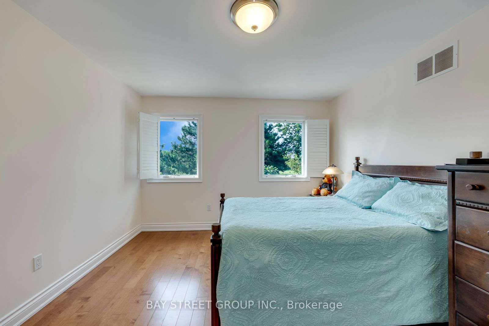 4177 Millcroft Park Drive Property Photo 32