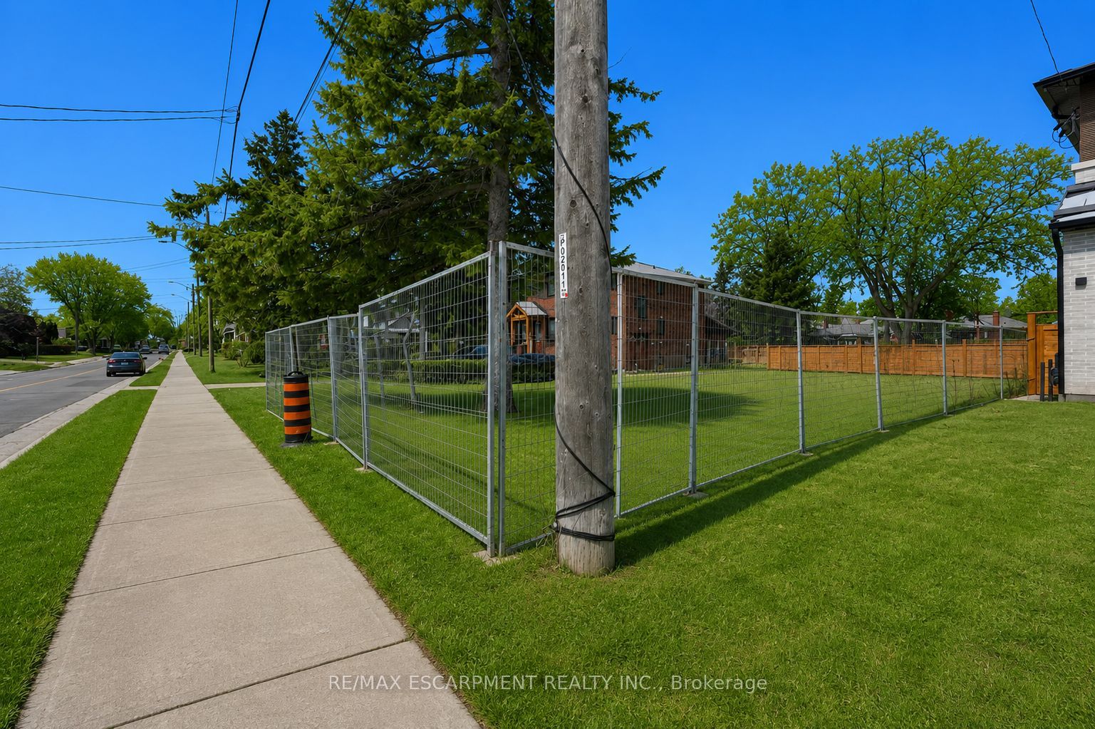 19 Broadview Avenue Property Photo 7